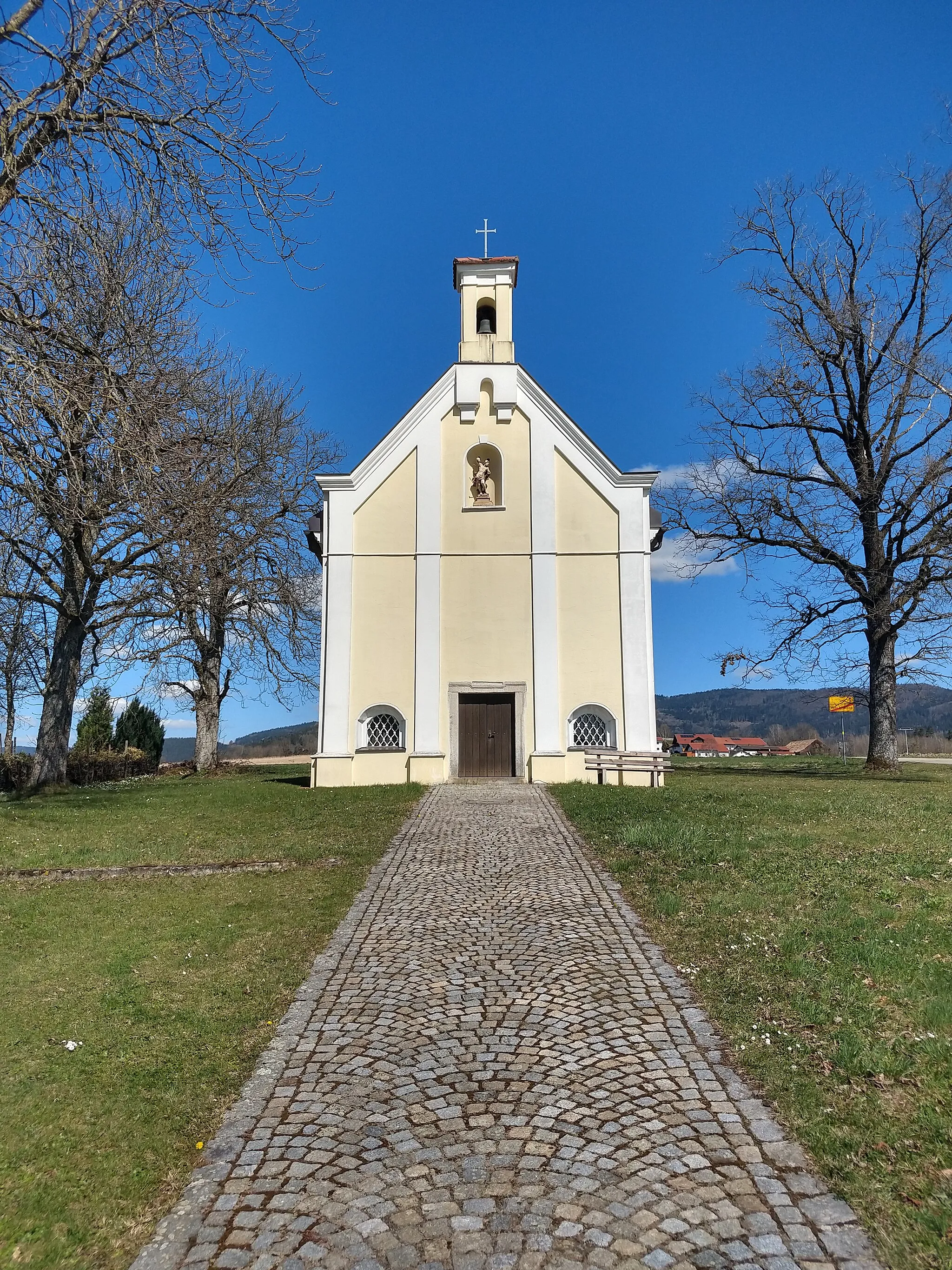 Photo showing: Kapelle St. Georg in Bühel bei Schwarzach. Barockbau von 1720