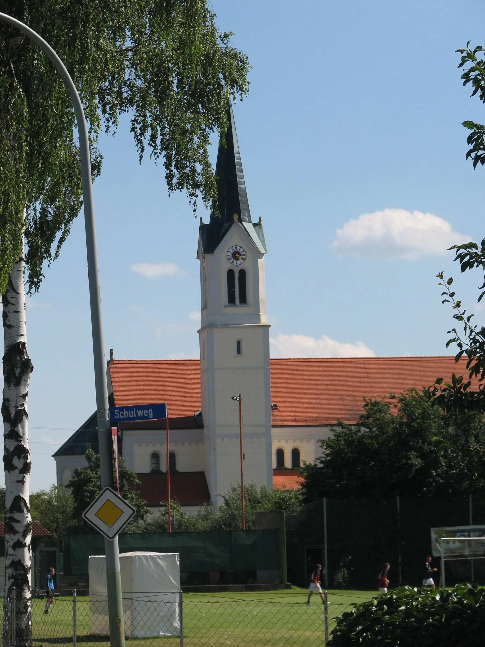 Photo showing: Church of Otzing