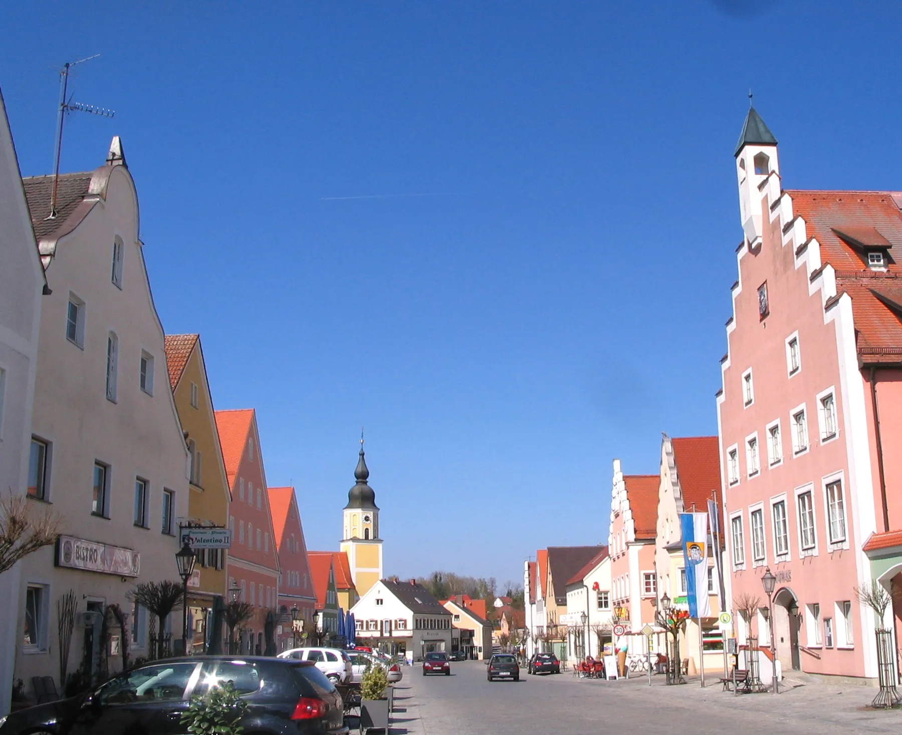 Photo showing: Langquaid, Landkreis Kelheim, Niederbayern: Marktplatz