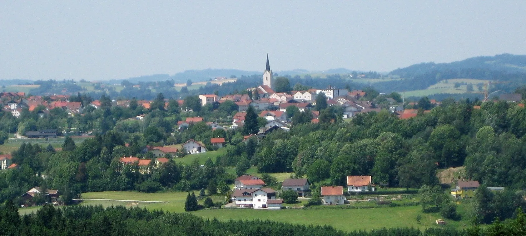 Photo showing: Hutthurm, seen from Büchlberg