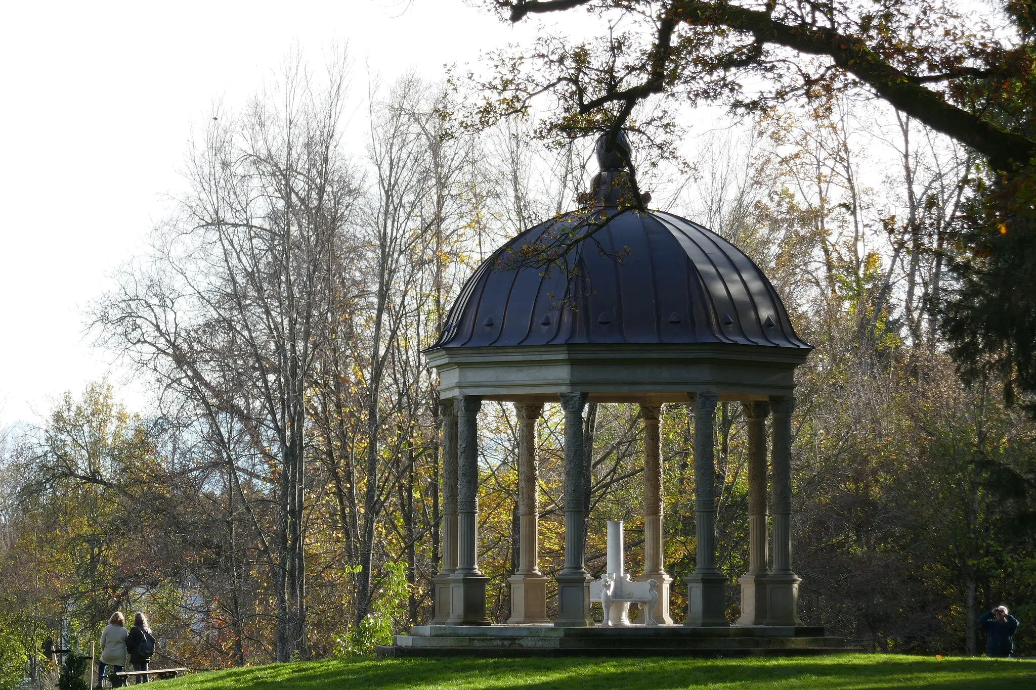 Photo showing: Monopteros in the Schacky Park in Dießen am Ammersee