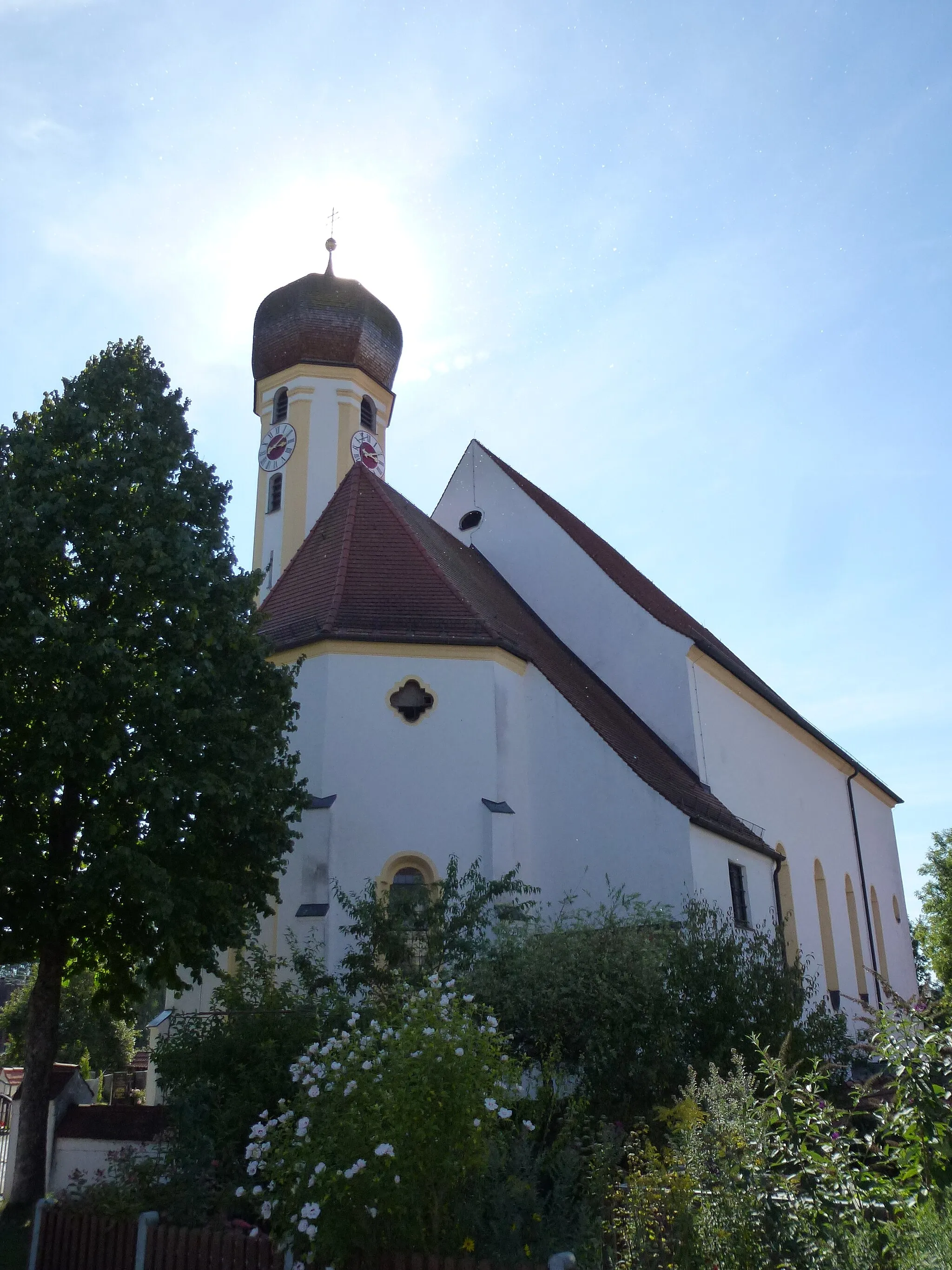 Photo showing: Hilgertshausen, Kirchgasse 5: Katholische Pfarrkirche St. Stephan. Ansicht von WNW