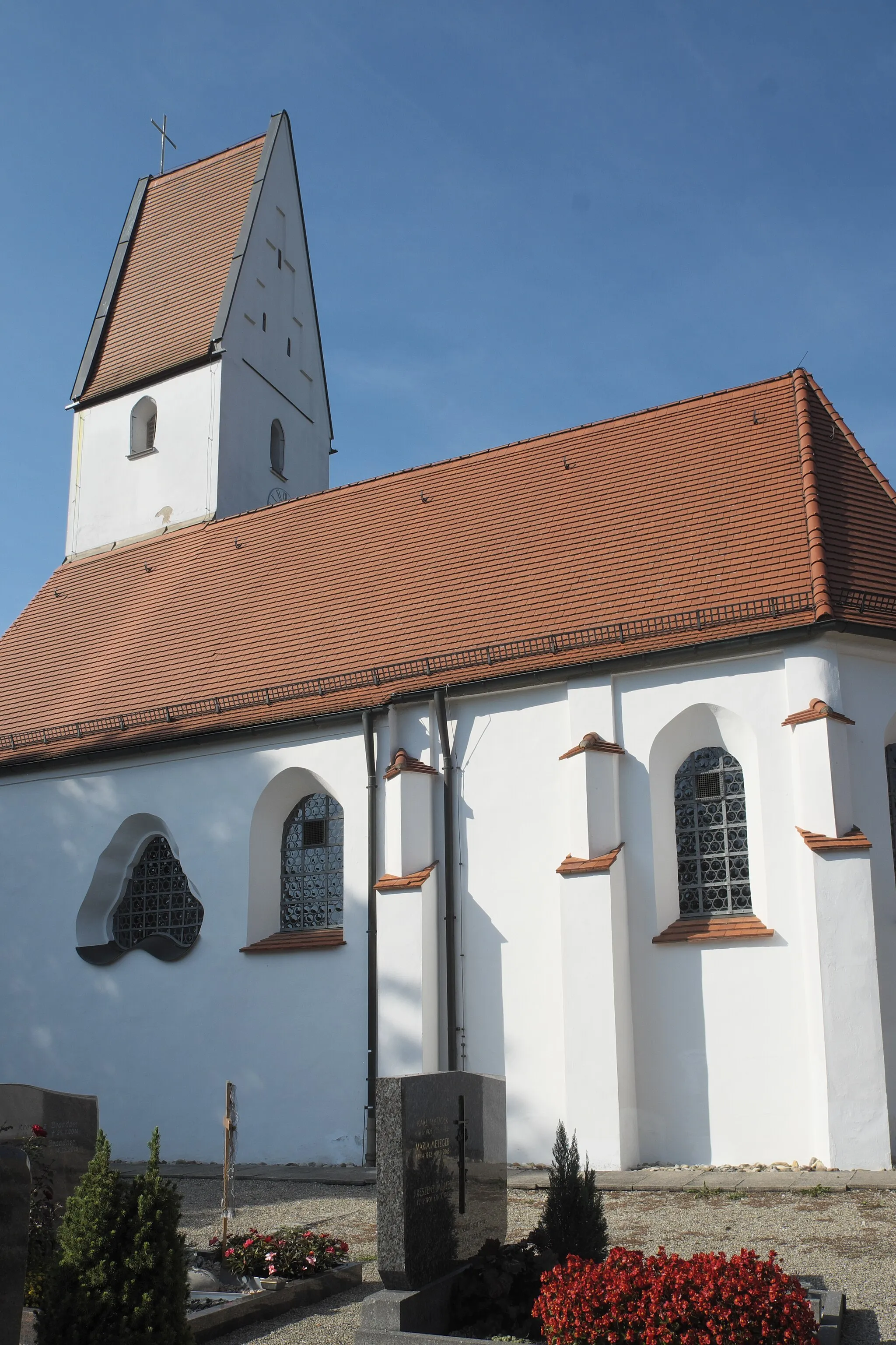 Photo showing: Katholische Pfarrkirche St. Johannes Baptist in Alsmoos (Petersdorf) im schwäbischen Landkreis Aichach-Friedberg (Bayern/Deutschland)
