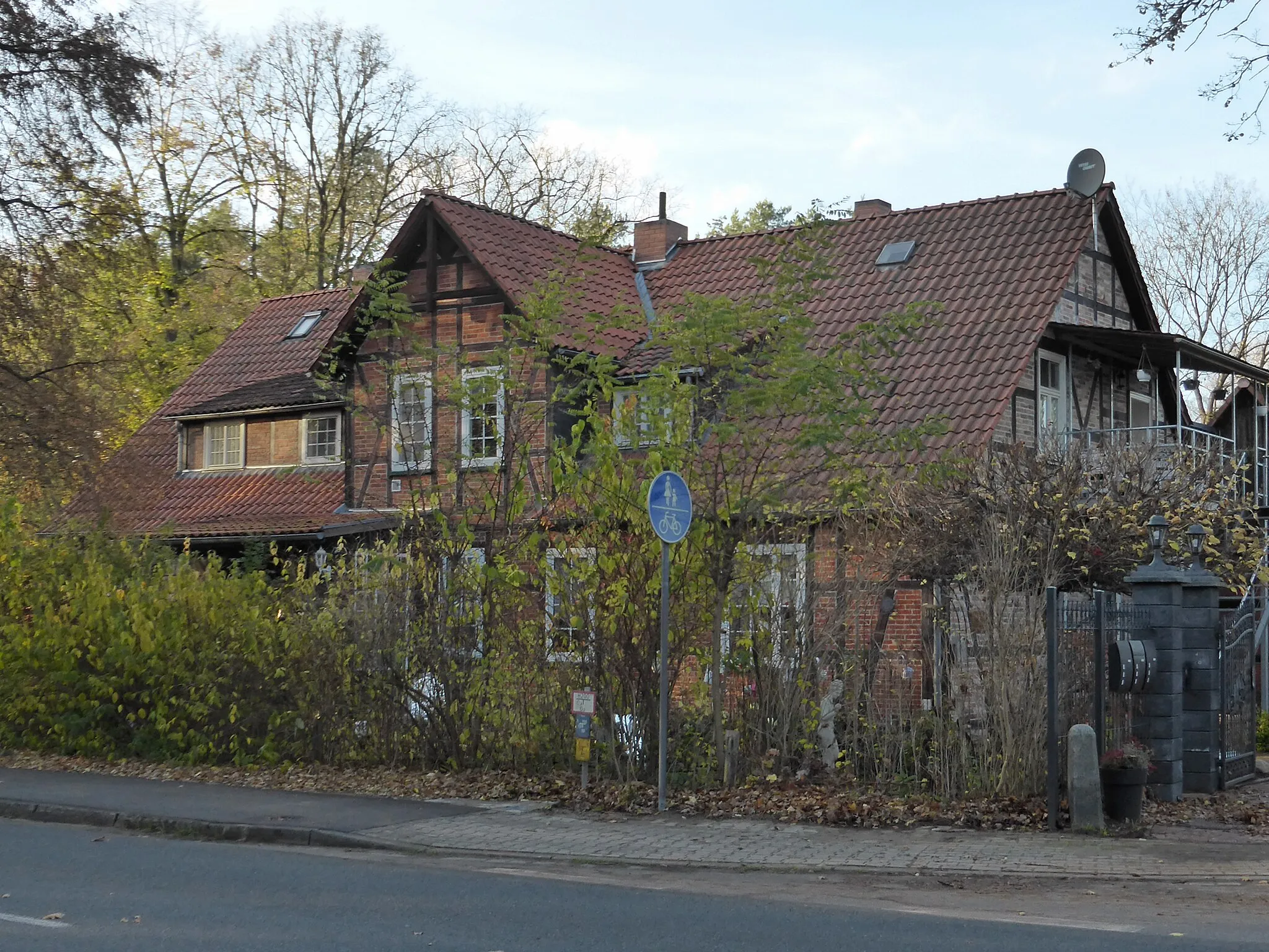 Photo showing: Ehemaliger Sommersitz des Freiherrn von Hammerstein in Reinhorn, späteres Jugendheim Reinhorn.