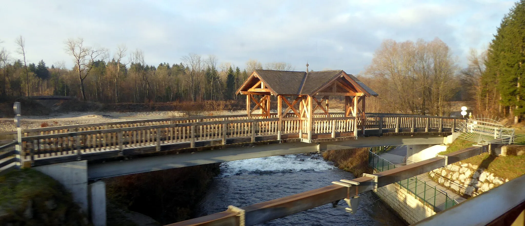 Photo showing: Bruckn vom Tauernradlweg iwa d' Fischoch bei Muntigl in da Gmaa Bergheim.