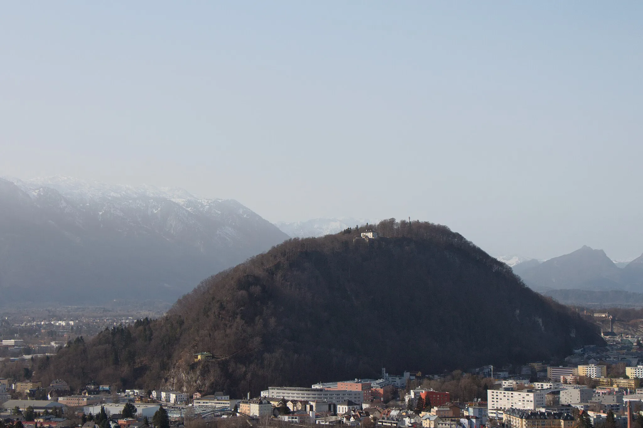 Photo showing: Ansicht der Stadt Salzburg vom Heuberg: der Kauzinerberg