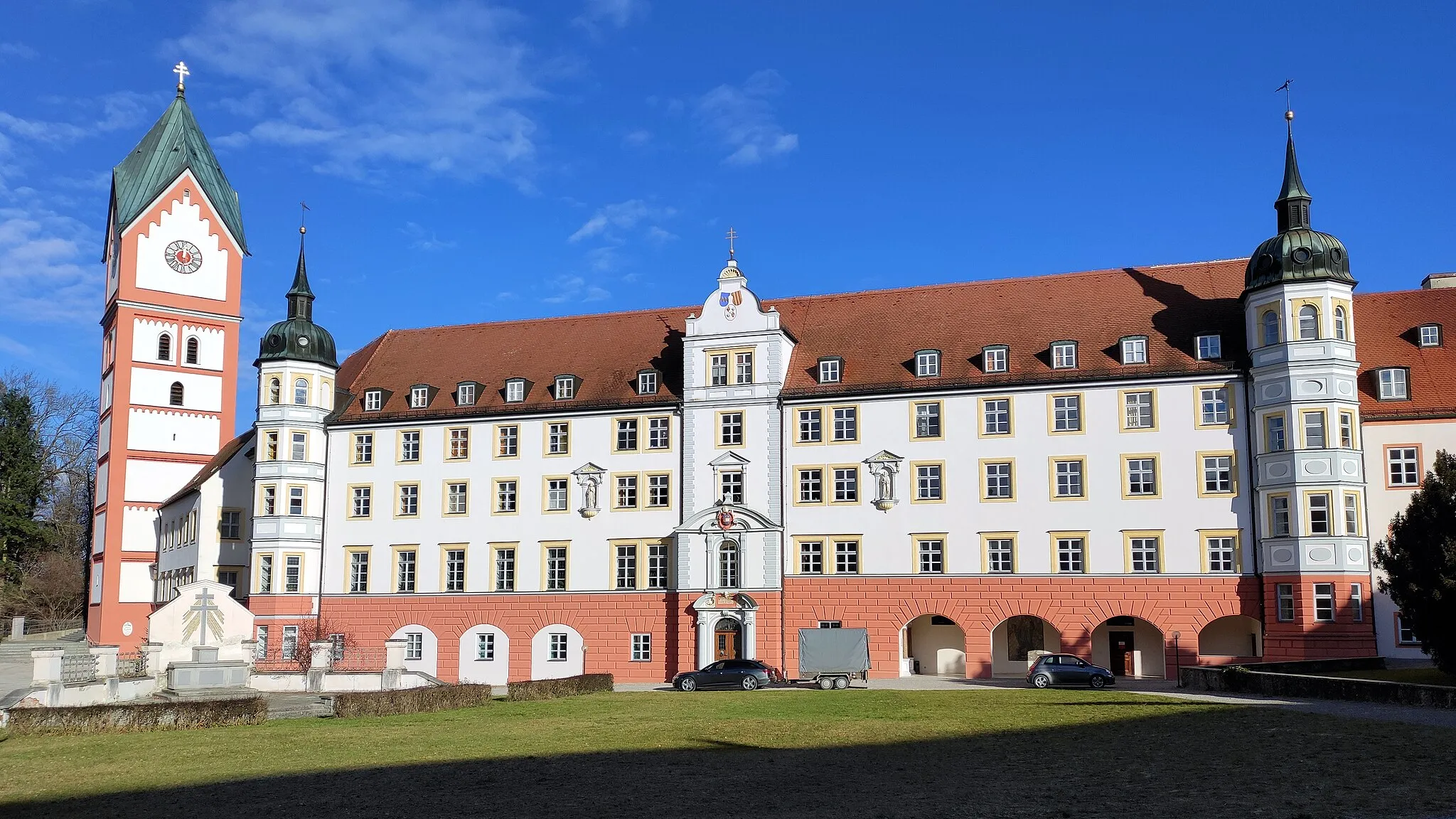 Photo showing: Das Kloster Scheyern ist eine Benediktinerabtei (Abtei Mariä Himmelfahrt und zum Heiligen Kreuz) in Scheyern.