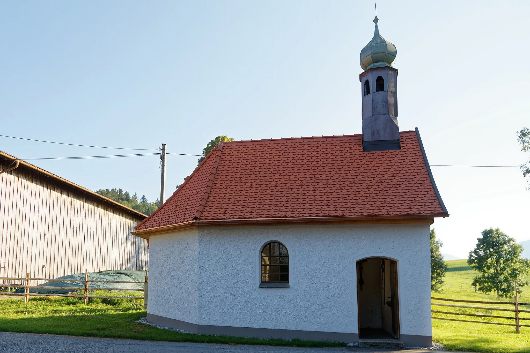 Photo showing: Heilig-Kreuz-Kapelle im Ortsteil Kraggenau von Bad Kohlgrub