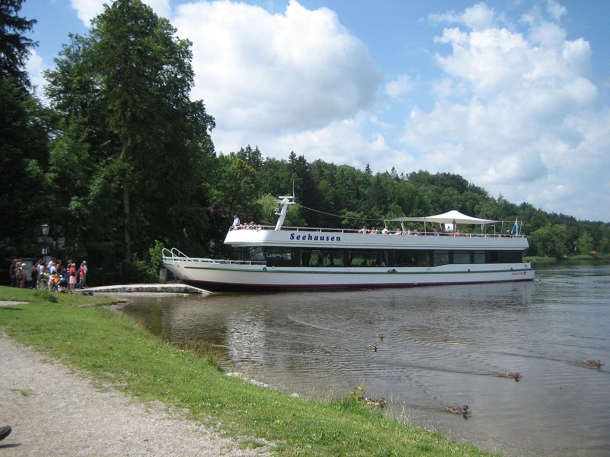 Photo showing: am Staffelsee; Fahrgastschiff Seehausen