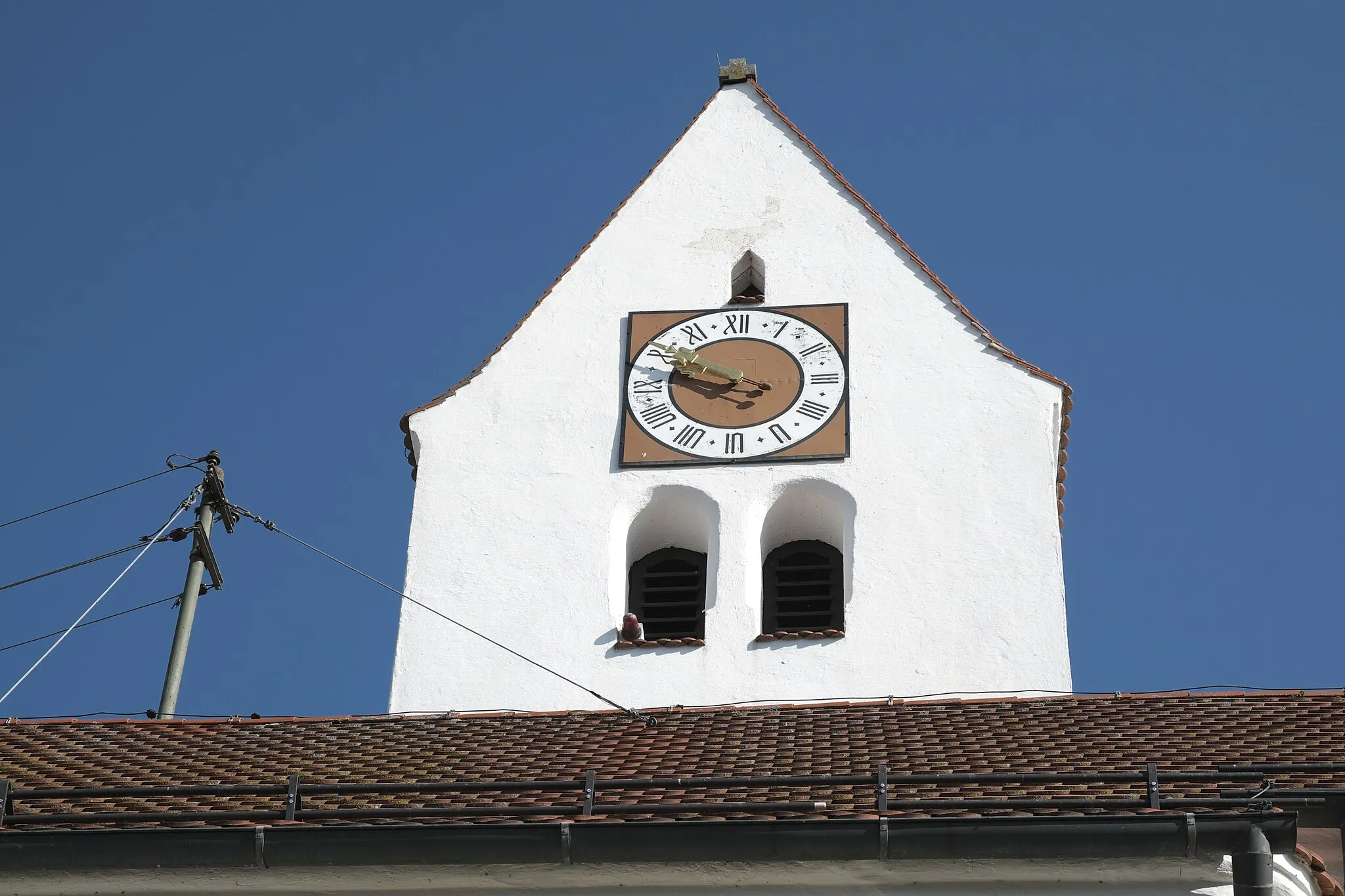 Photo showing: Katholische Filialkirche St. Margareth in Diemendorf (Tutzing) im Landkreis Starnberg (Bayern/Deutschland), Turm mit Uhr