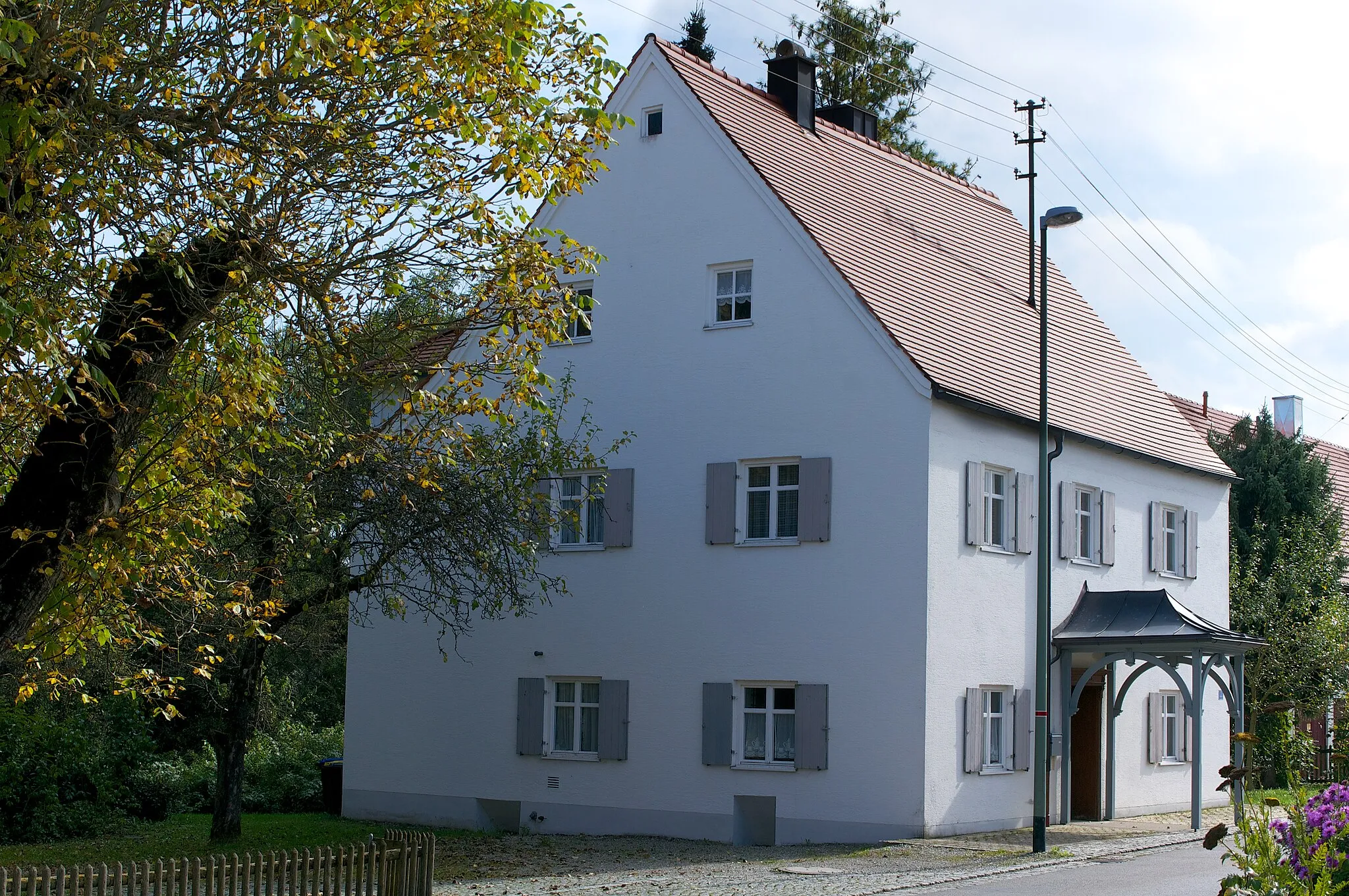 Photo showing: Thaining, Germany, parochial house of Saint Martin church