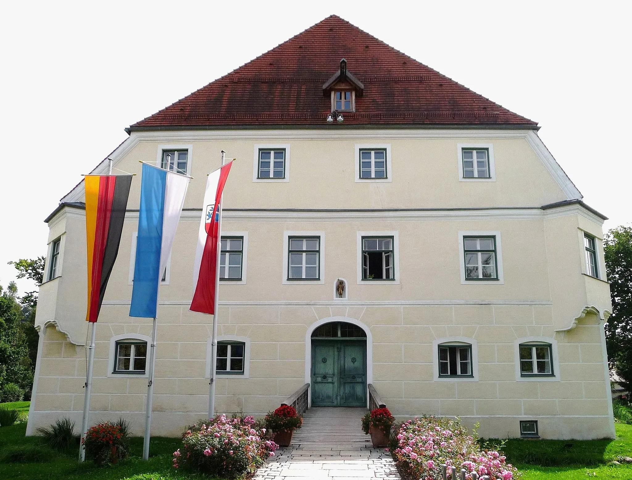 Photo showing: Schloss Adlstein in Neumarkt-Sankt Veit, heute als Rathaus und Stadtarchiv genutzt