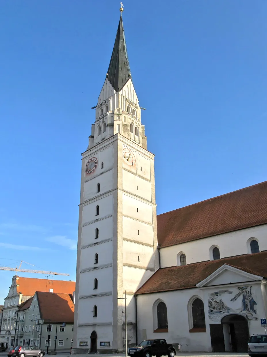 Photo showing: City "Pfaffenhofen an der Ilm", parish church "St. Johannes Baptist"