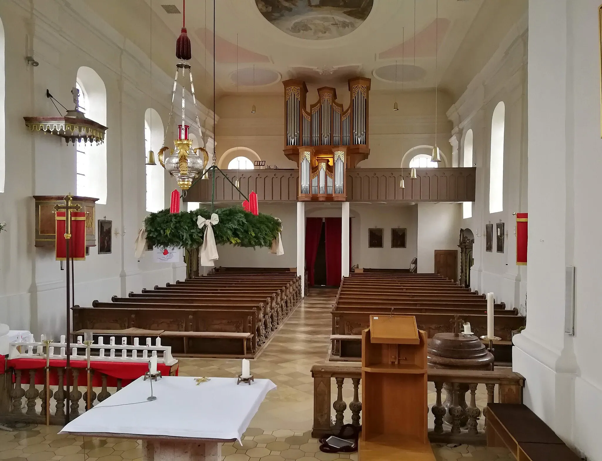 Photo showing: Hauser-Orgel (2017) der katholischen Pfarrkirche St. Trinitas (Heiligste Dreifaltigkeit) Karlskron, Landkreis Neuburg-Schrobenhausen, Oberbayern, Bayern, Deutschland