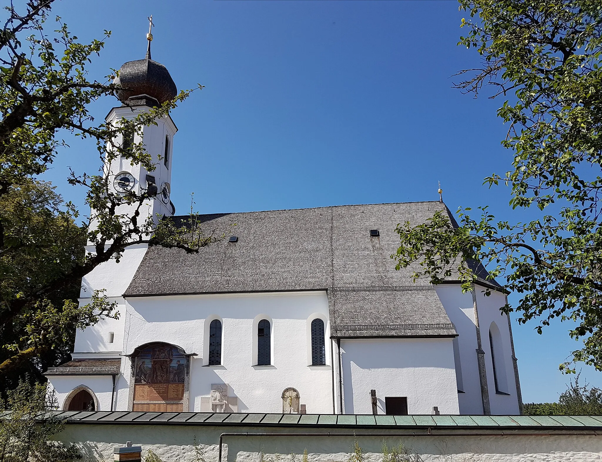 Photo showing: St. Laurentius (Nußdorf im Chiemgau)