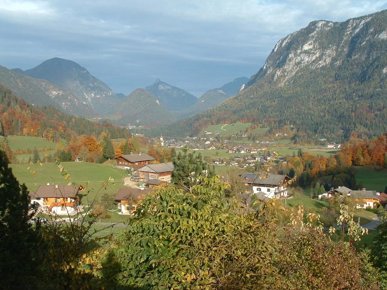 Photo showing: Overview Unken, Austria

Photographed by Gakuro