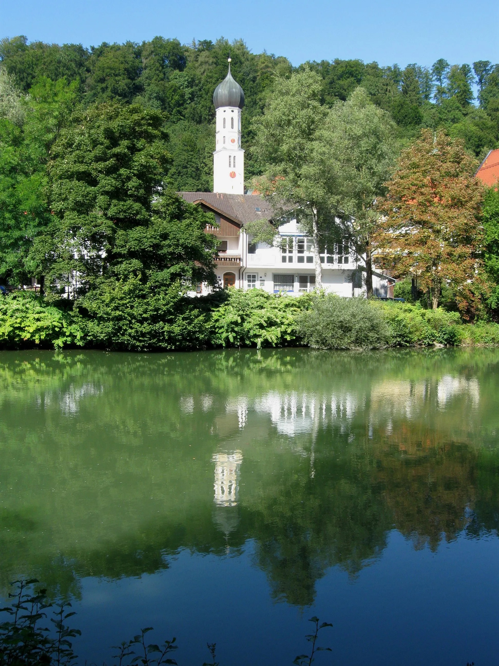 Photo showing: St. Andreas, katholische Stadtpfarrkirche. Erbaut 1484, nach Brand bis 1631 erneuert, um 1680 barockisiert.