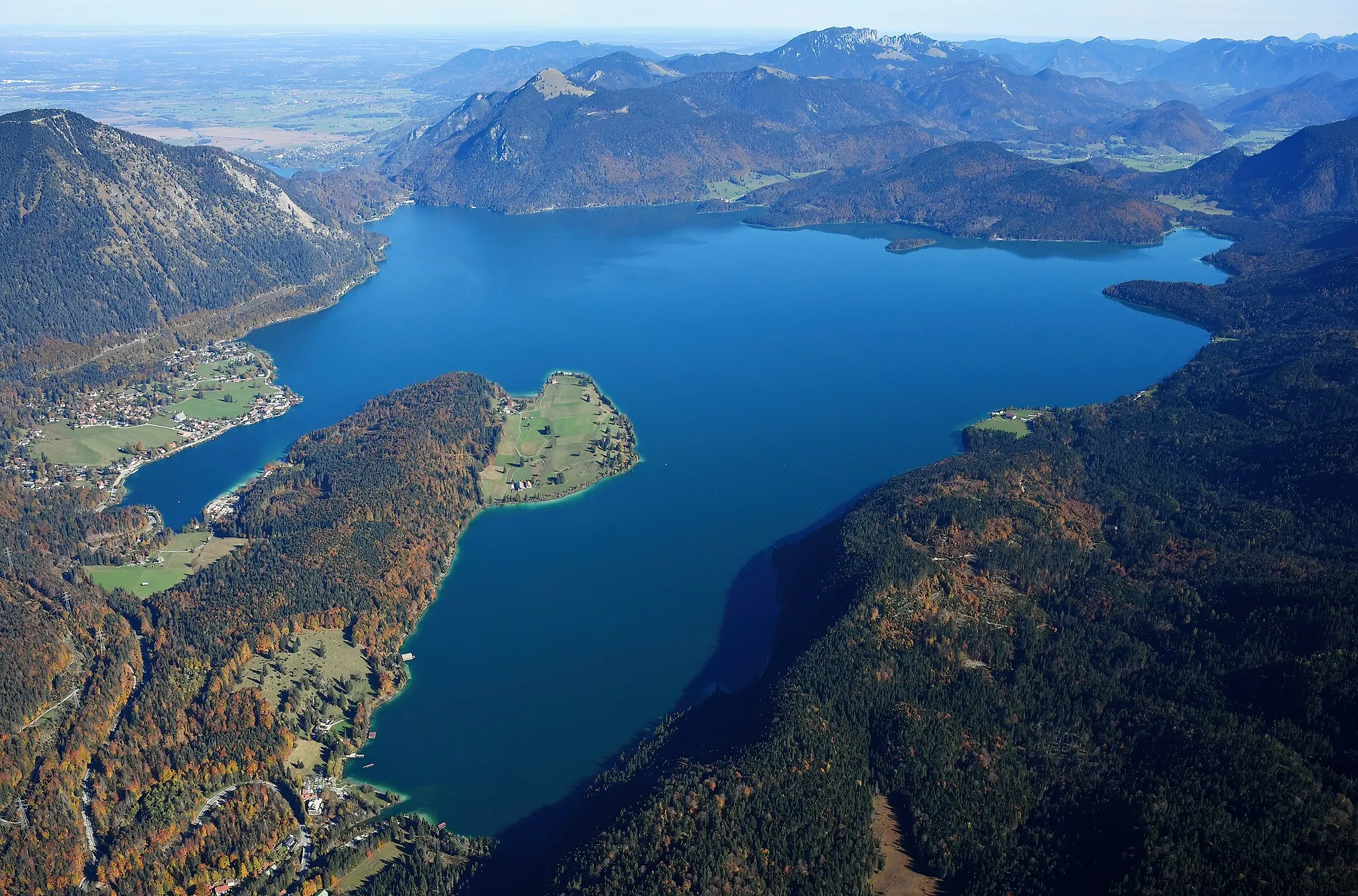 Photo showing: Aerial image of the Walchensee (view from the southwest)