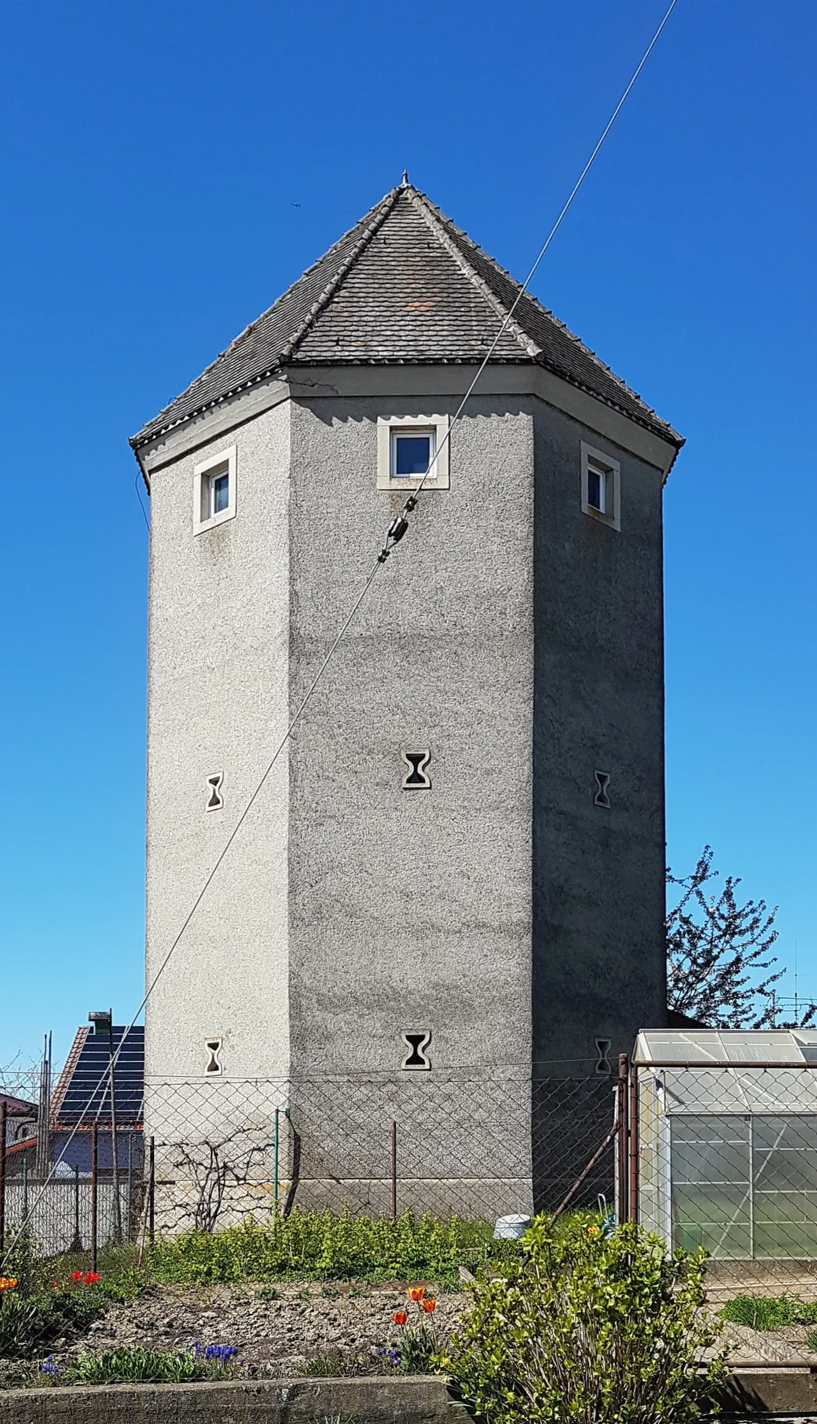 Photo showing: Alberzell (Geroldsbach), alter Wasserturm
