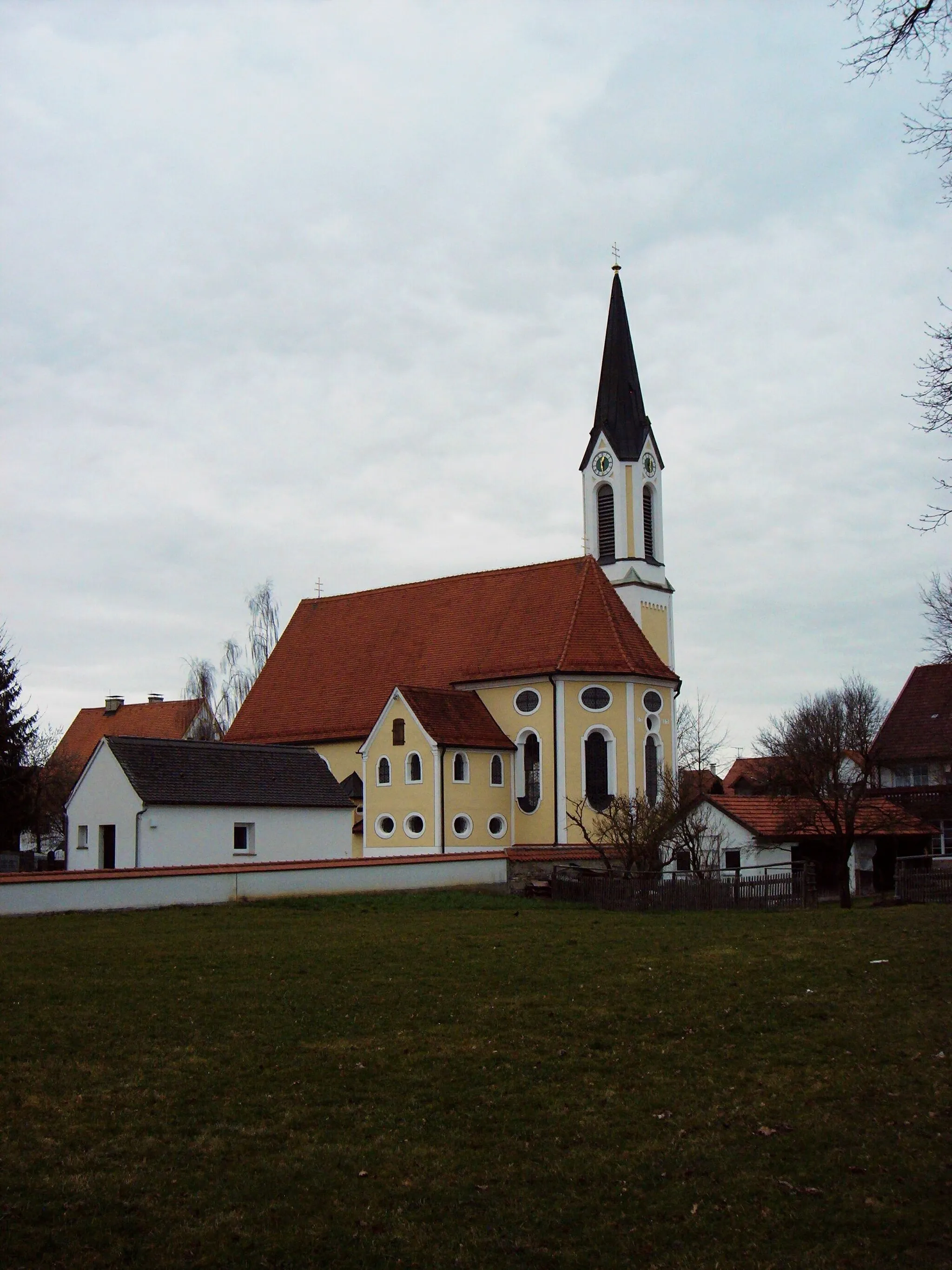 Photo showing: Katholische Pfarrkirche Mariä Heimsuchung in Stoffen, Gemeinde Pürgen, Kreis Landsberg am Lech