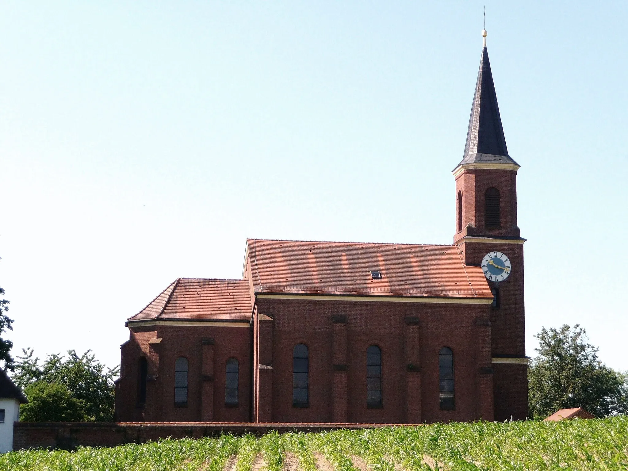 Photo showing: Die Pfarrkirche Maria, Hilfe der Christen in Wald bei Winhöring, Gemeinde Pleiskirchen