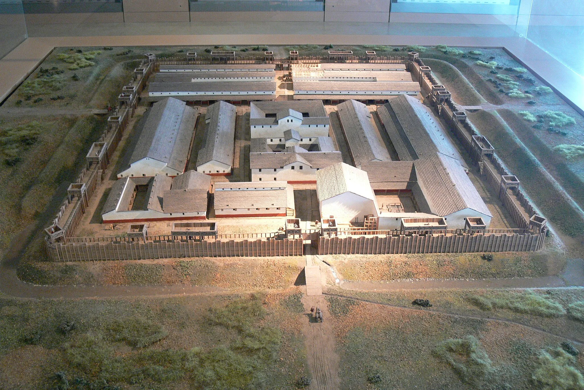 Photo showing: Celtic Museum Manching ( Bavaria ). Modell of the ancient Roman fortification ( 50s AD ) at Oberstimm