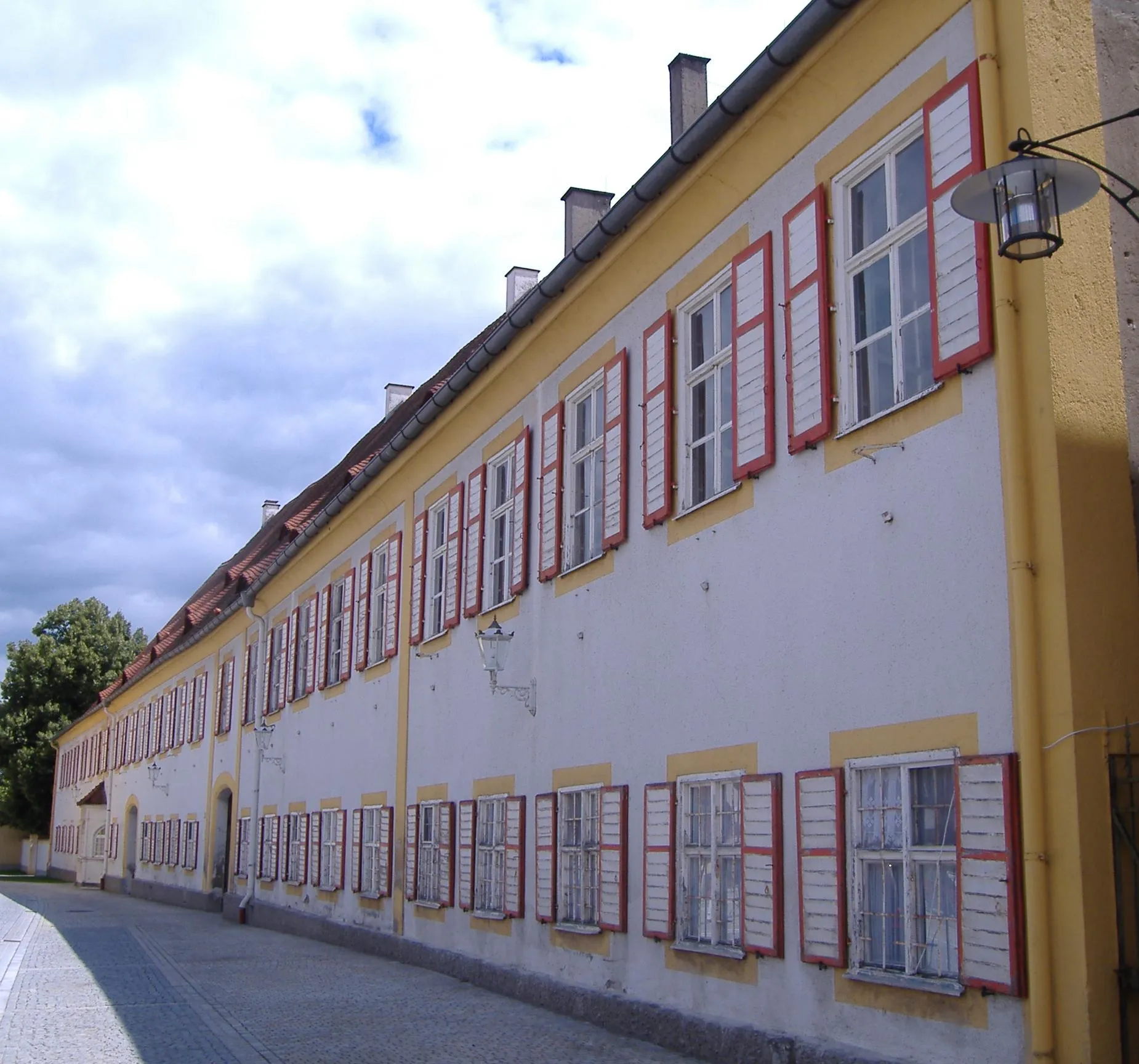 Photo showing: Nordseite  Schloss Pöttmes