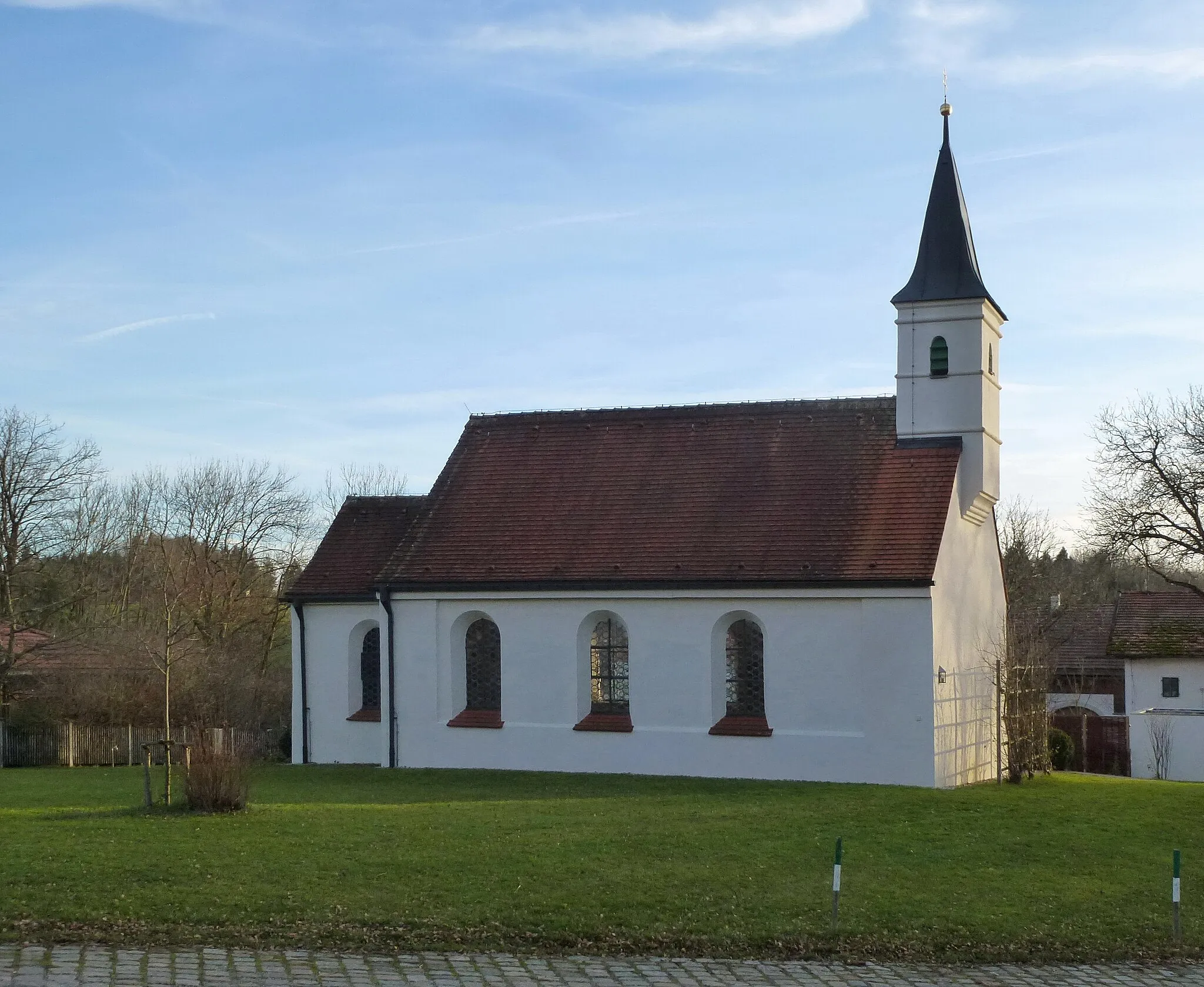 Photo showing: Kerschlach bei Pähl, Hofkapelle St. Ulrich. Ansicht von NNW