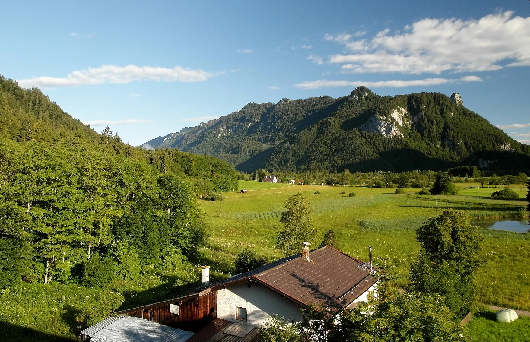 Photo showing: View from Ettal into the Ammeraue and the Kofel mountain range