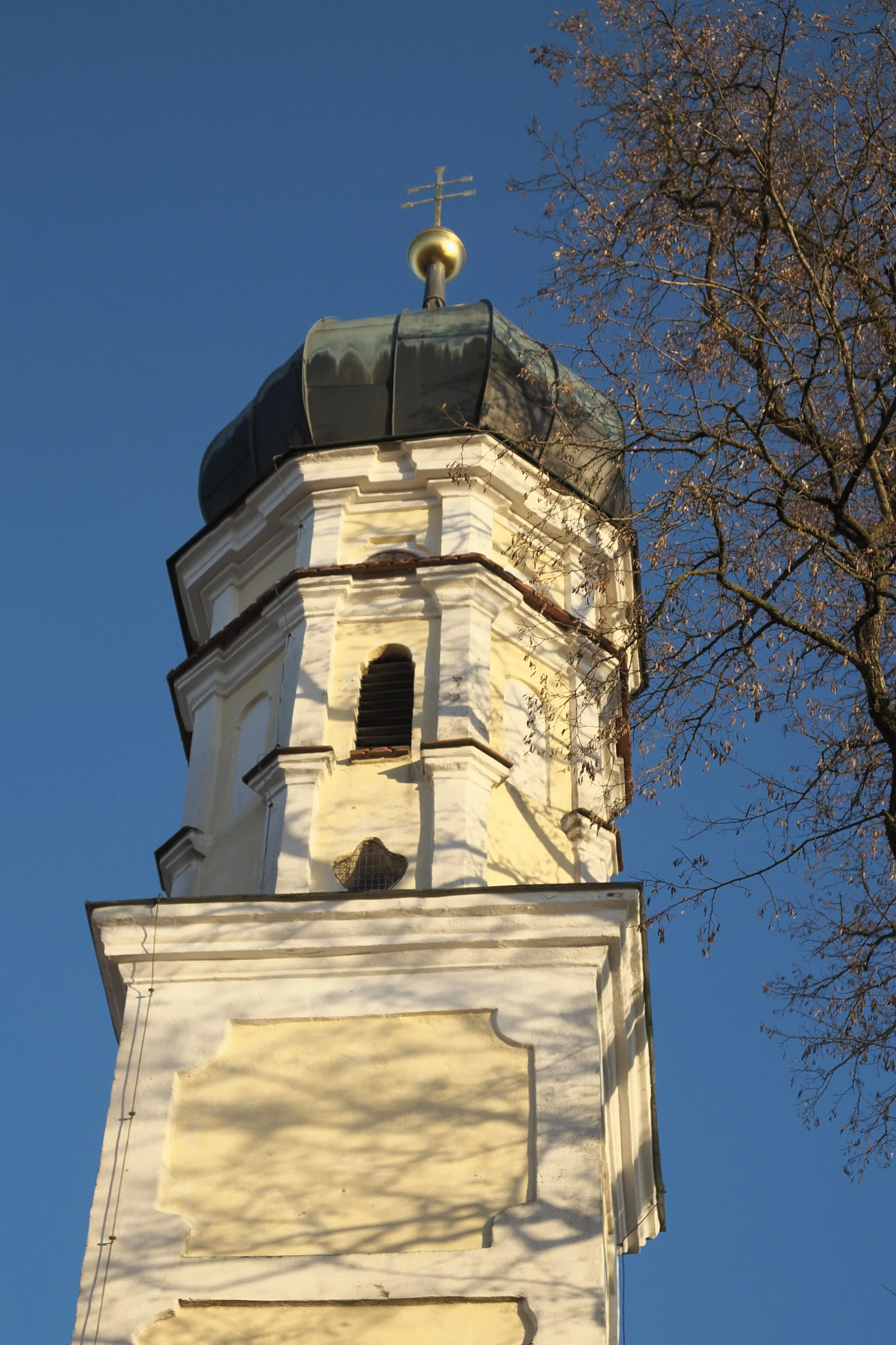 Photo showing: Katholische Filialkirche Sankt Leonhard in Strobenried, einem Ortsteil von Gerolsbach im Landkreis Pfaffenhofen an der Ilm (Bayern/Deutschland), Turmoktogon mit Zwiebelhaube