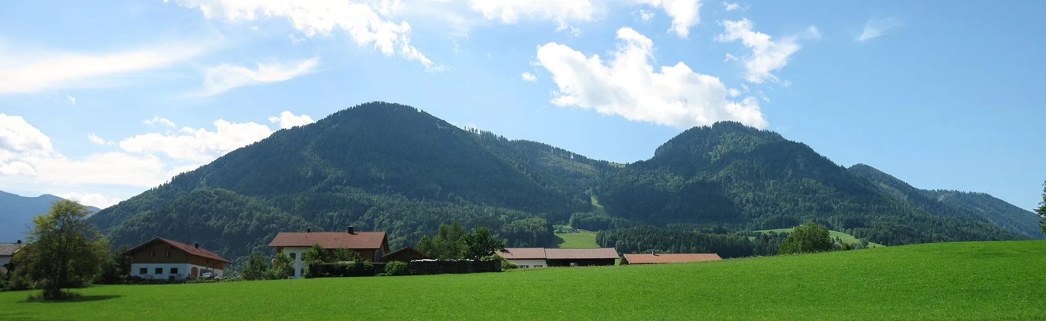 Photo showing: Blick von Ruhpolding auf den Unternberg