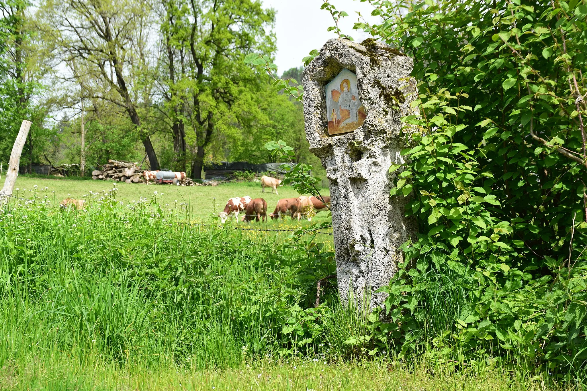 Photo showing: Bildstock, Tuffpfeiler mit Laterne