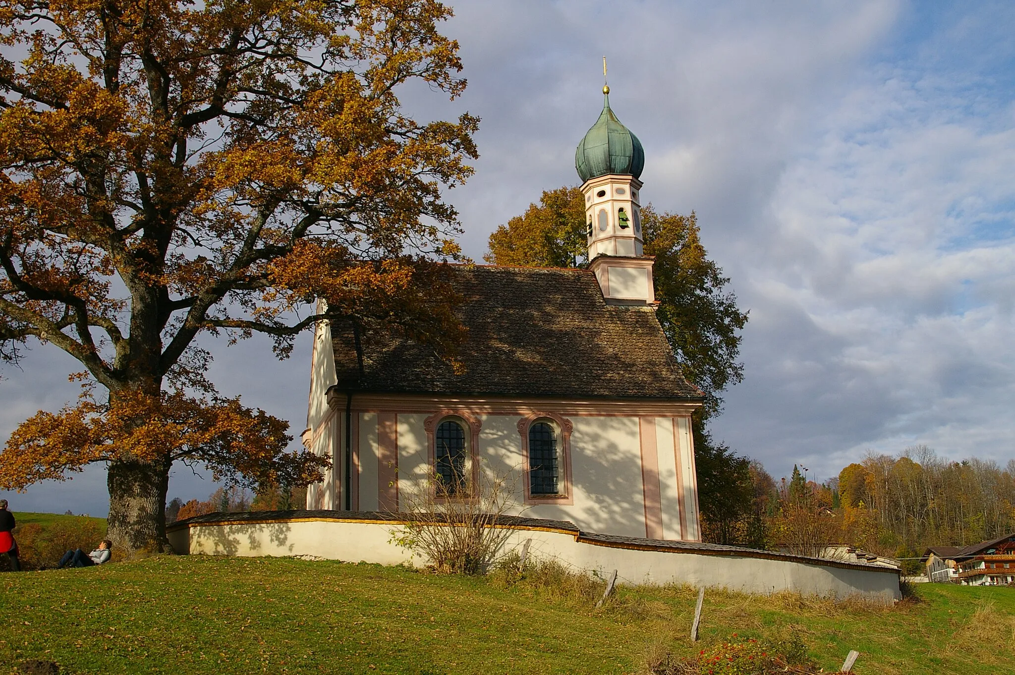 Photo showing: The little church in Ramsach near Murnau from the outside