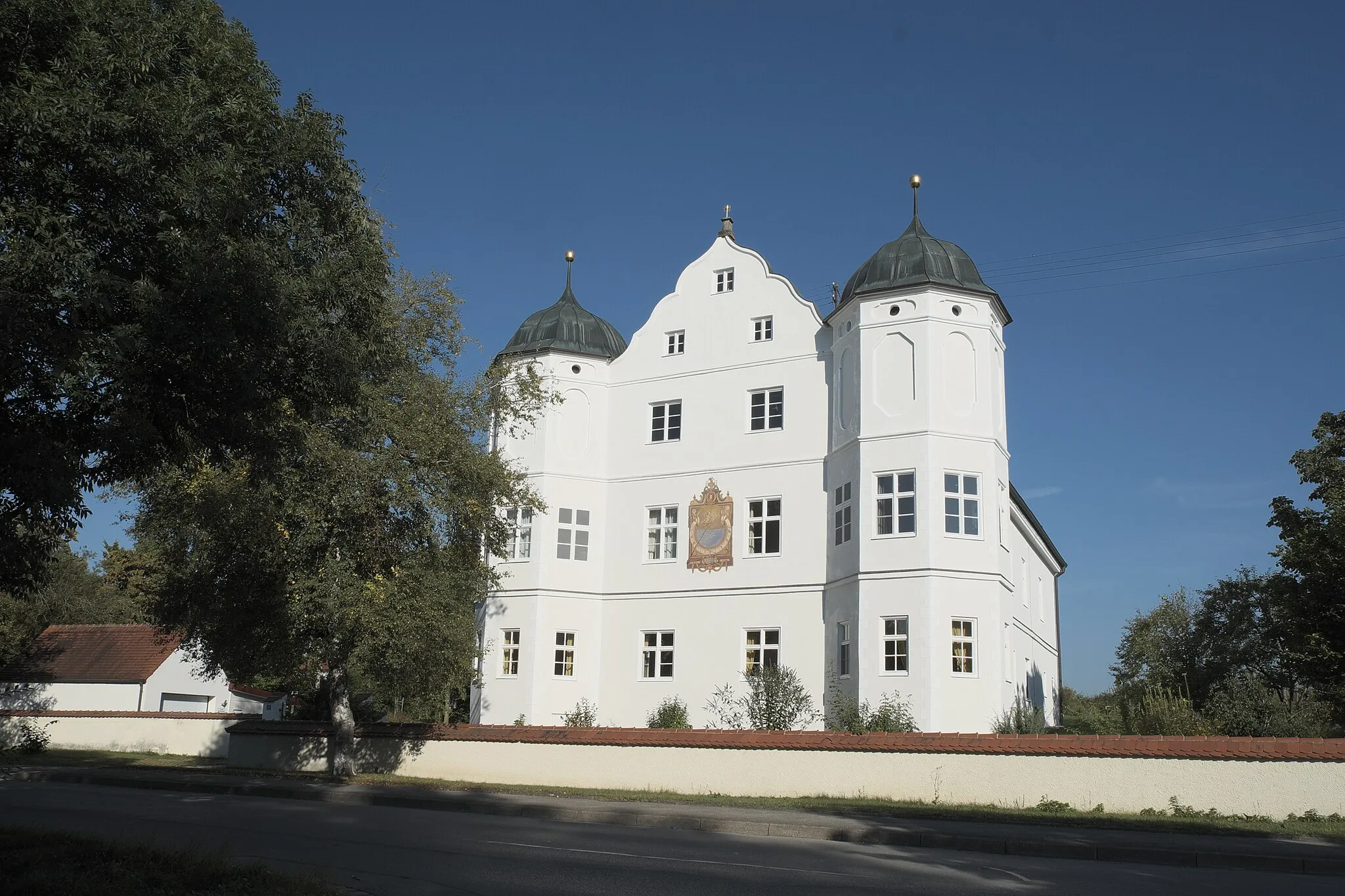 Photo showing: Schloss Rudolfshausen in Holzhausen bei Buchloe (Igling) im Landkreis Landsberg am Lech (Bayern/Deutschland)