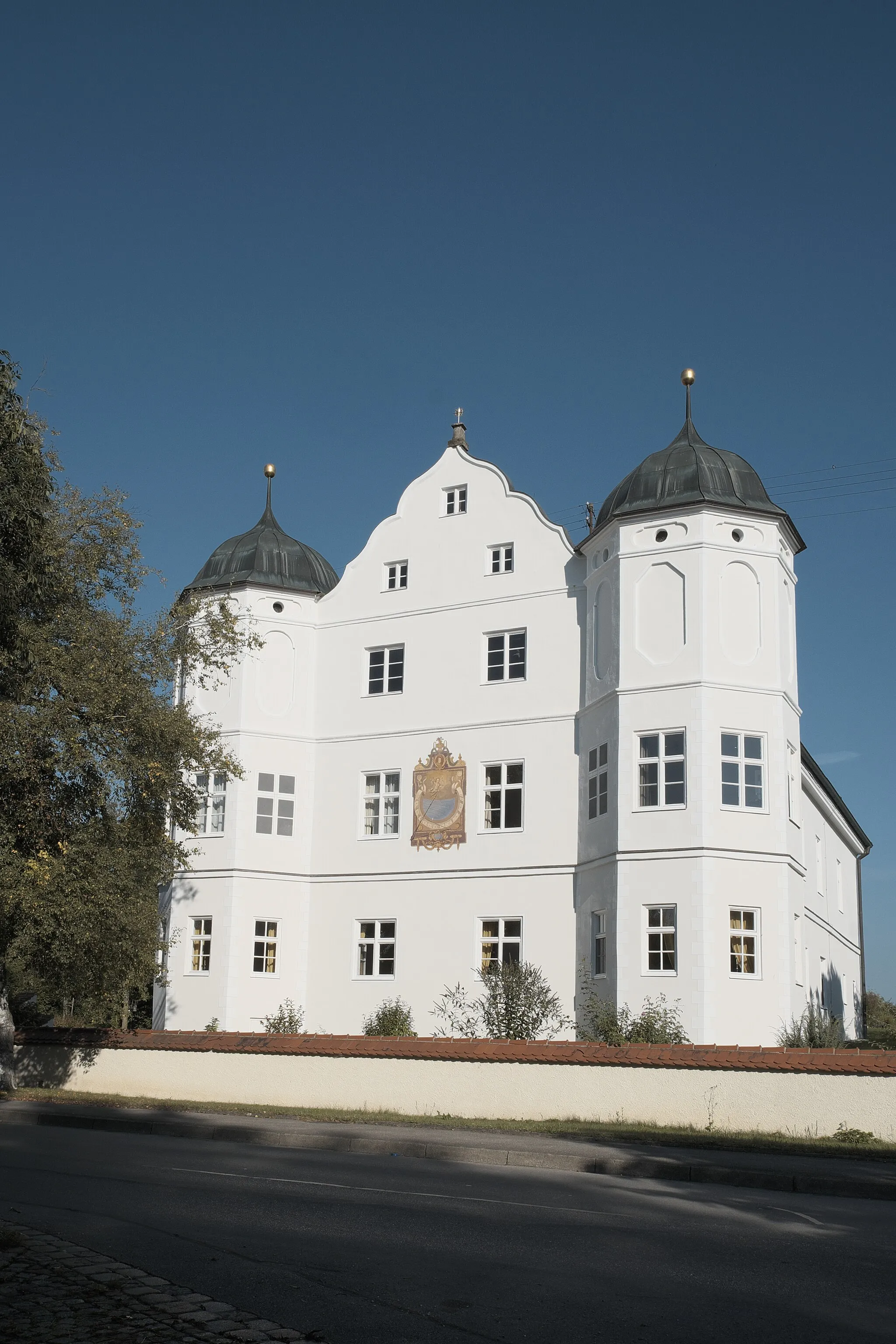 Photo showing: Schloss Rudolfshausen in Holzhausen bei Buchloe (Igling) im Landkreis Landsberg am Lech (Bayern/Deutschland)