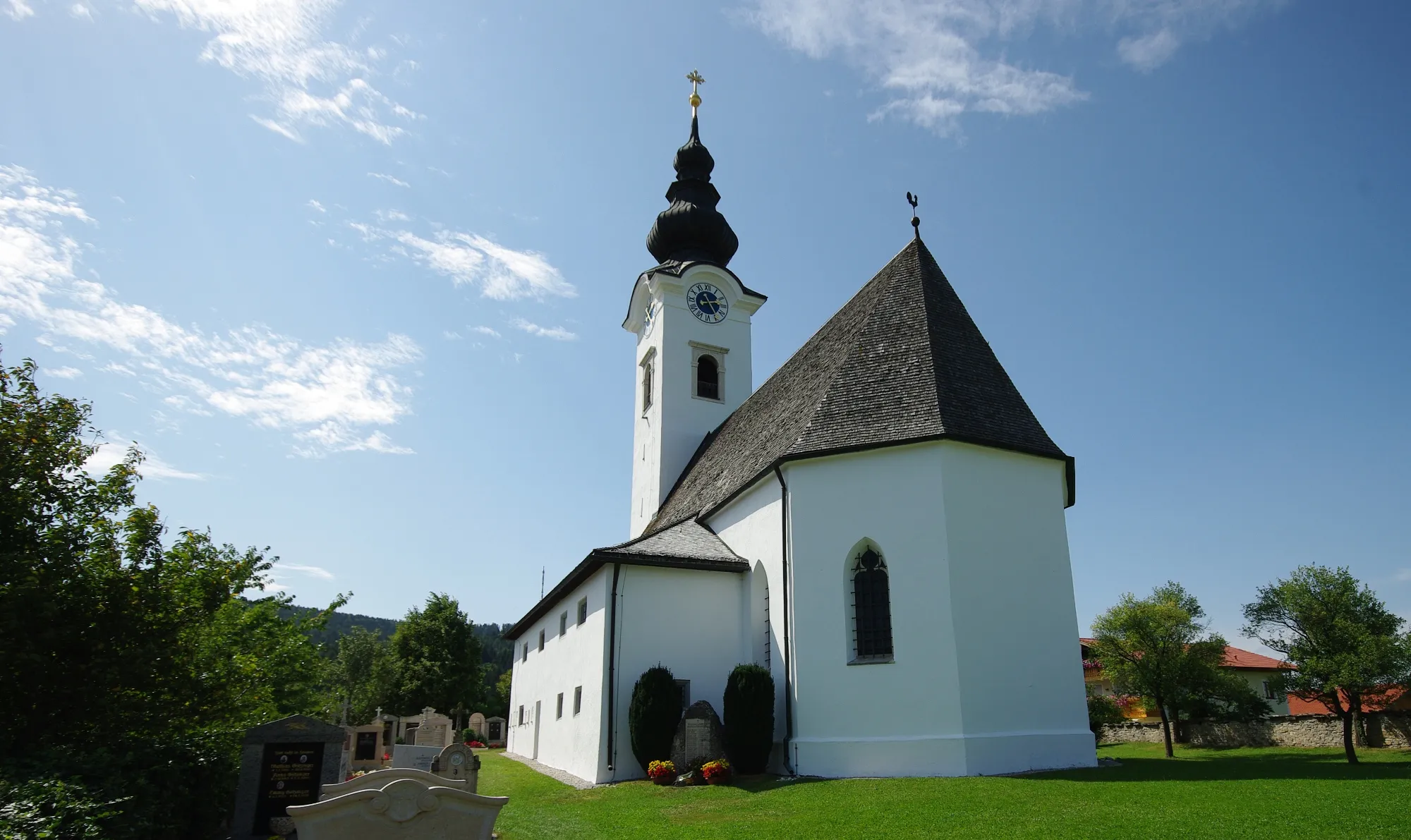 Photo showing: Ulrichshögl 13a, 83404 Ainring; Kath. Pfarrkirche St. Ulrich
