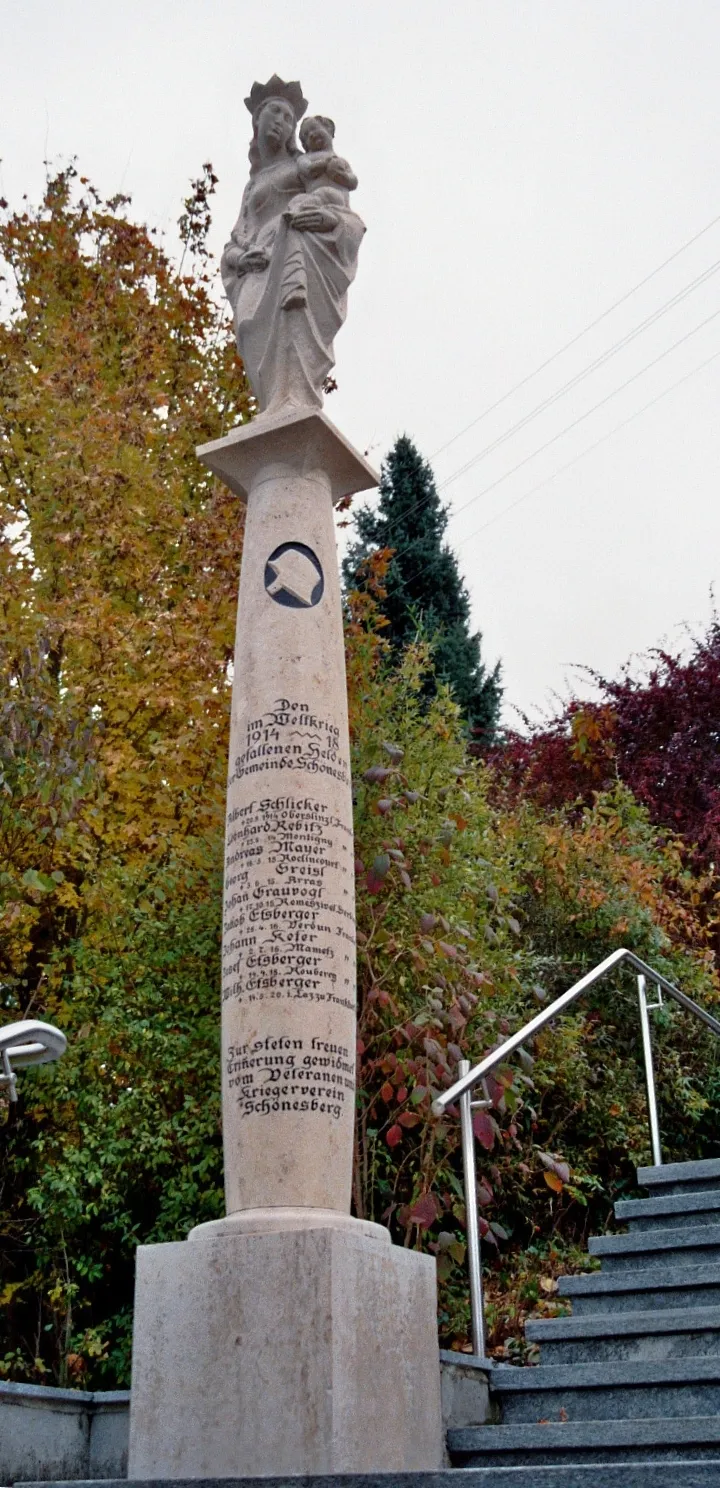 Photo showing: World War I memorial in Schönesberg, Ehekirchen, District Neuburg-Schrobenhausen, Bavaria, Germany.