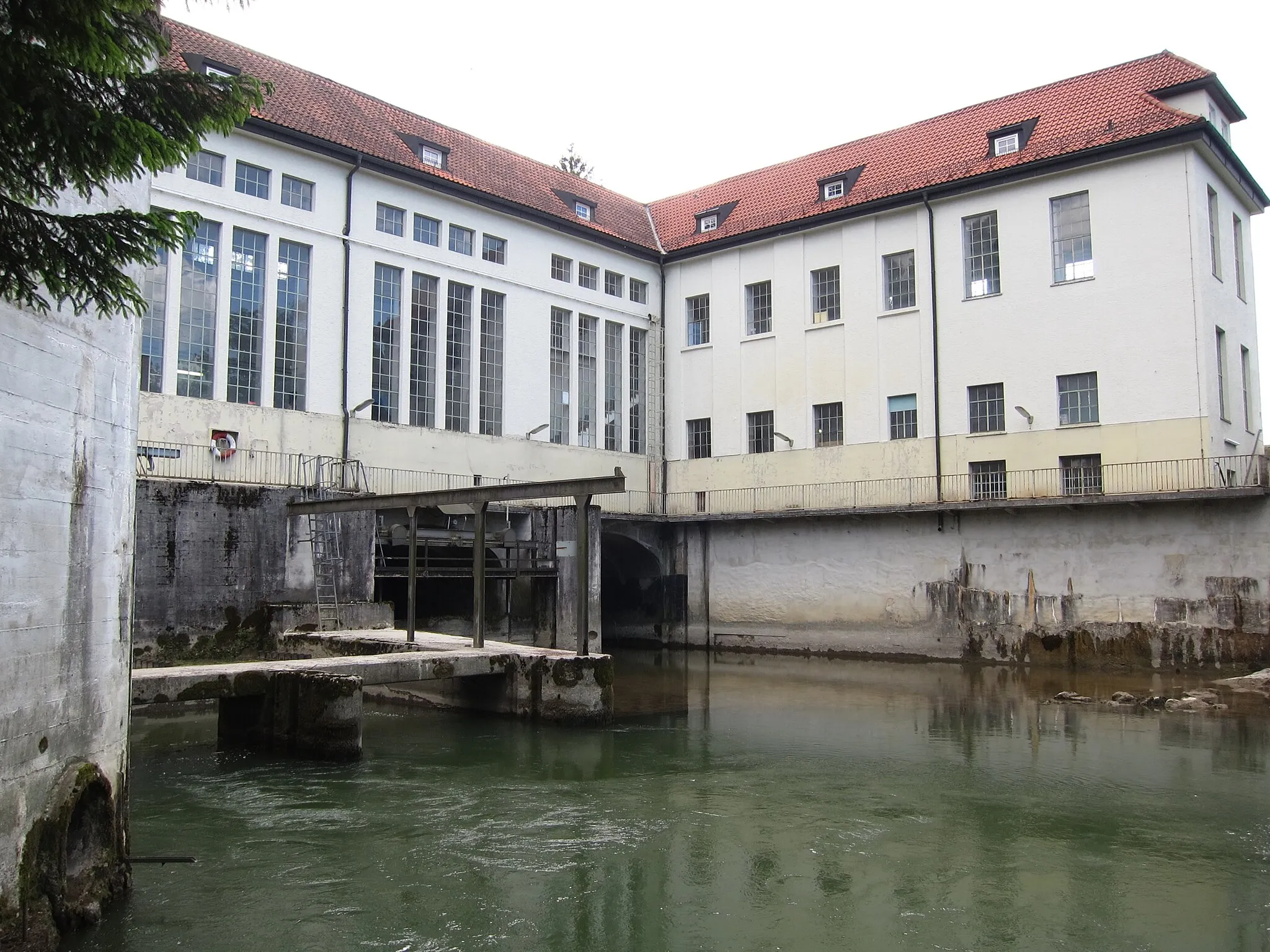 Photo showing: Wasserkraftwerk Schönmühl, Unterwasser