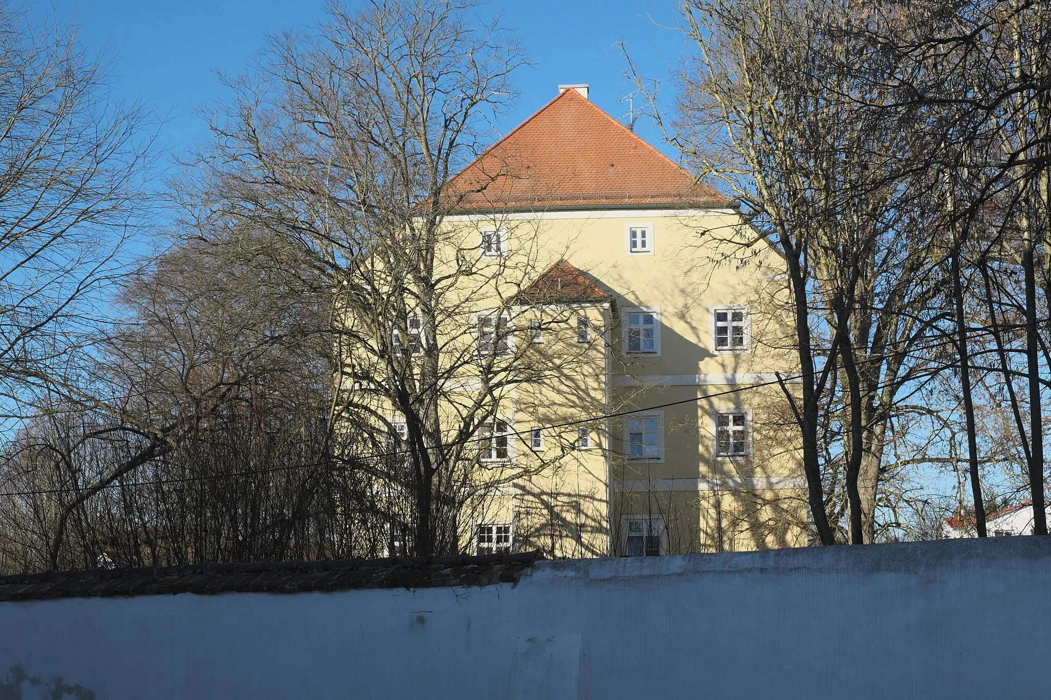 Photo showing: Schloss Unterweikertshofen in Unterweikertshofen (Erdweg) im Landkreis Dachau (Bayern/Deutschland)