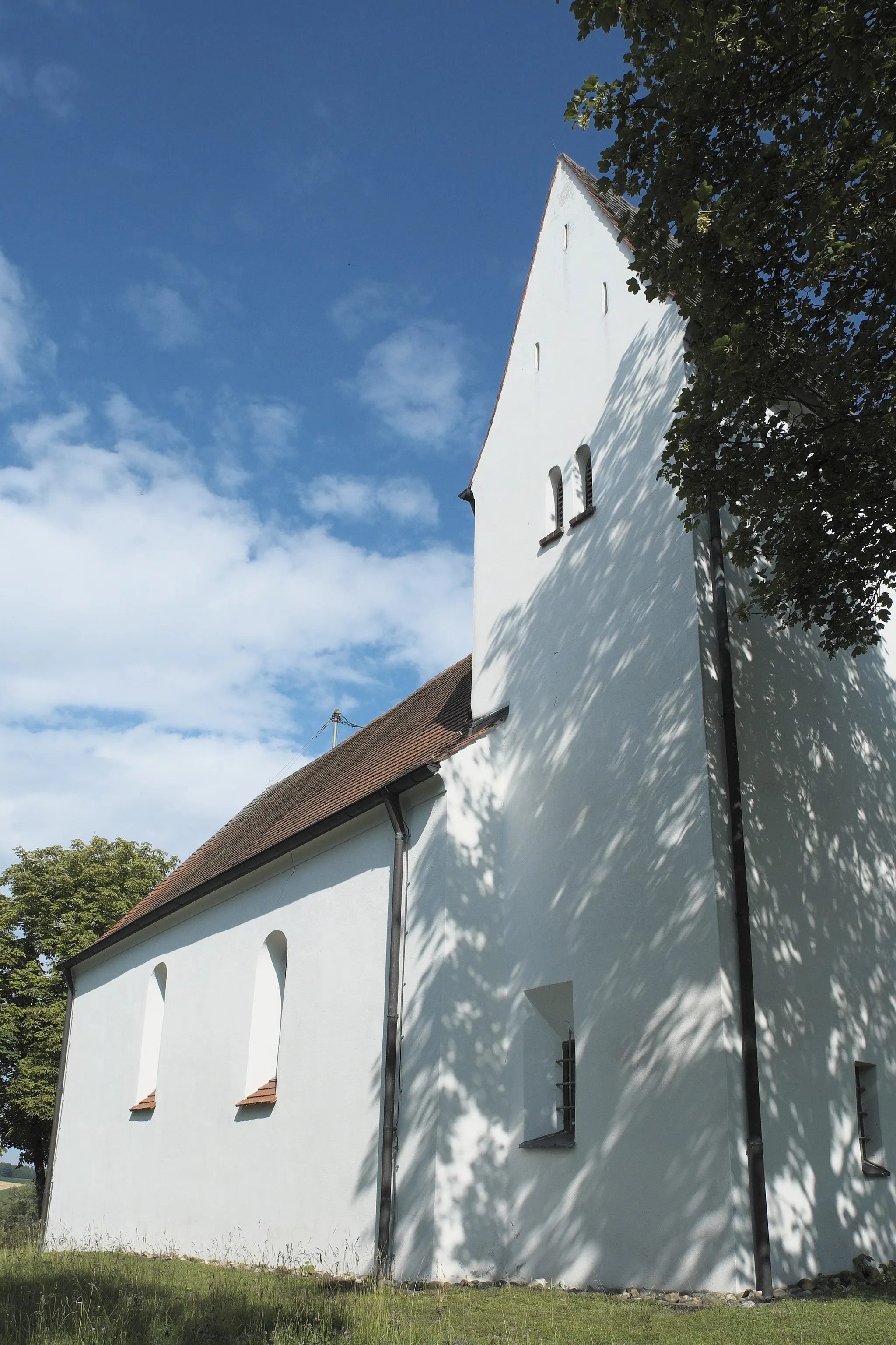 Photo showing: Katholische Filialkirche St. Johannes Evangelist in Eschling (Burgheim) im oberbayerischen Landkreis Neuburg-Schrobenhausen (Bayern/Deutschland)