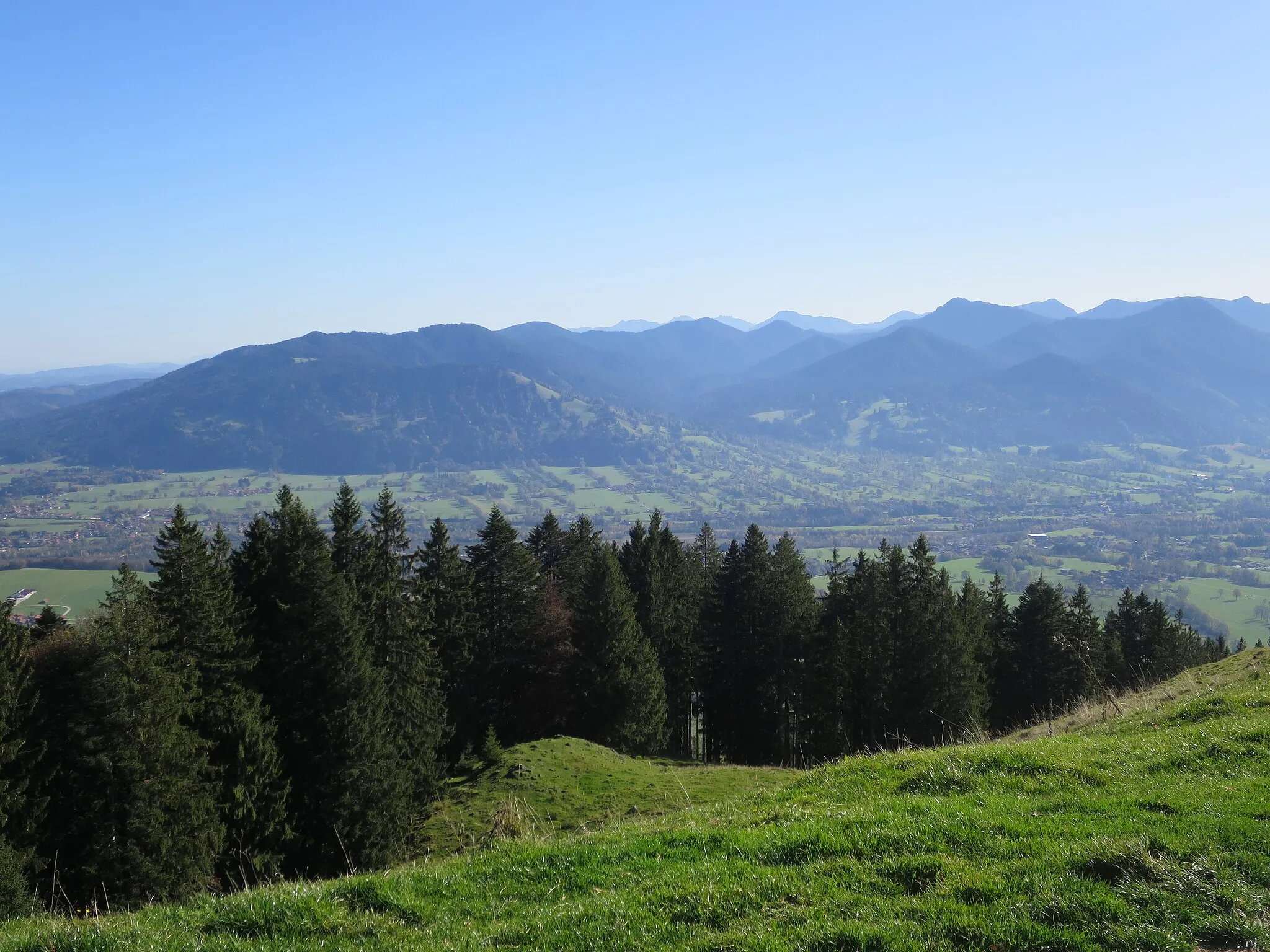 Photo showing: Ausblick vom Heiglkopf ins Isartal