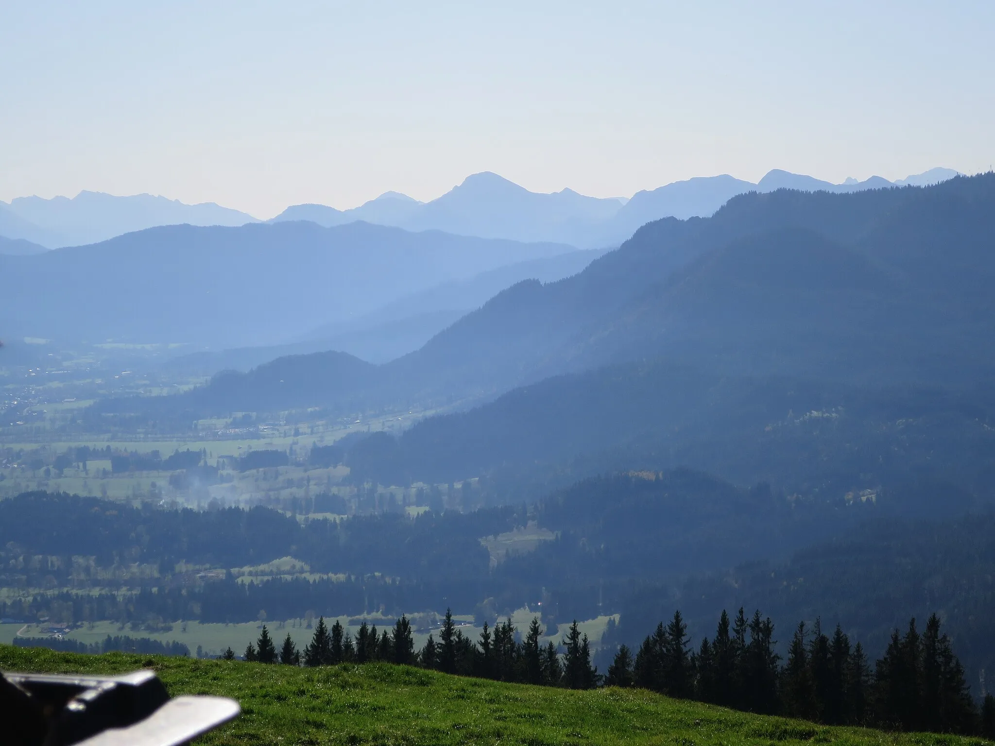 Photo showing: Ausblick vom Heiglkopf ins Isartal und Brauneck.