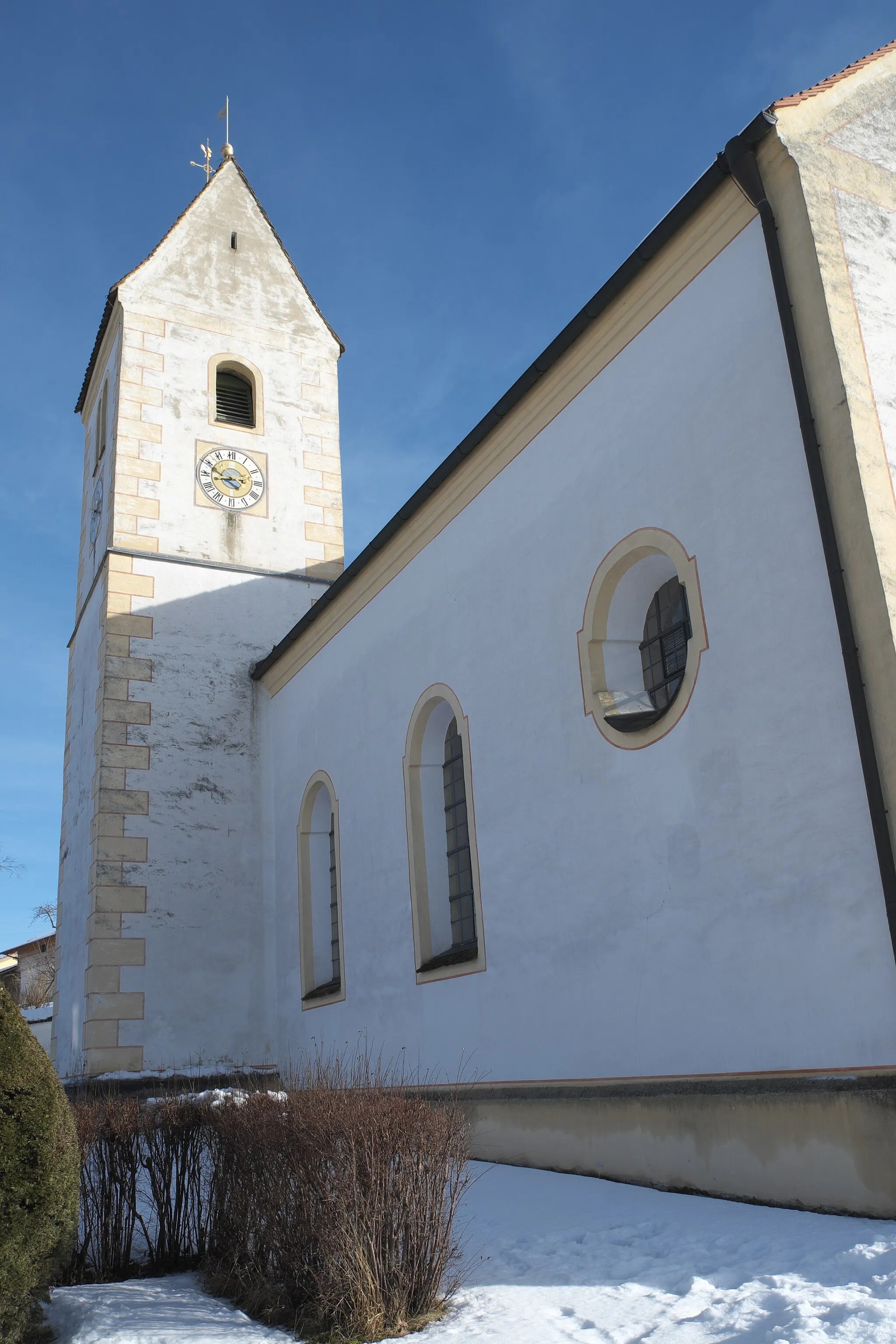 Photo showing: Katholische Pfarrkirche St. Michael in Marnbach (Weilheim in Oberbayern) im Landkreis Weilheim-Schongau (Bayern/Deutschland)