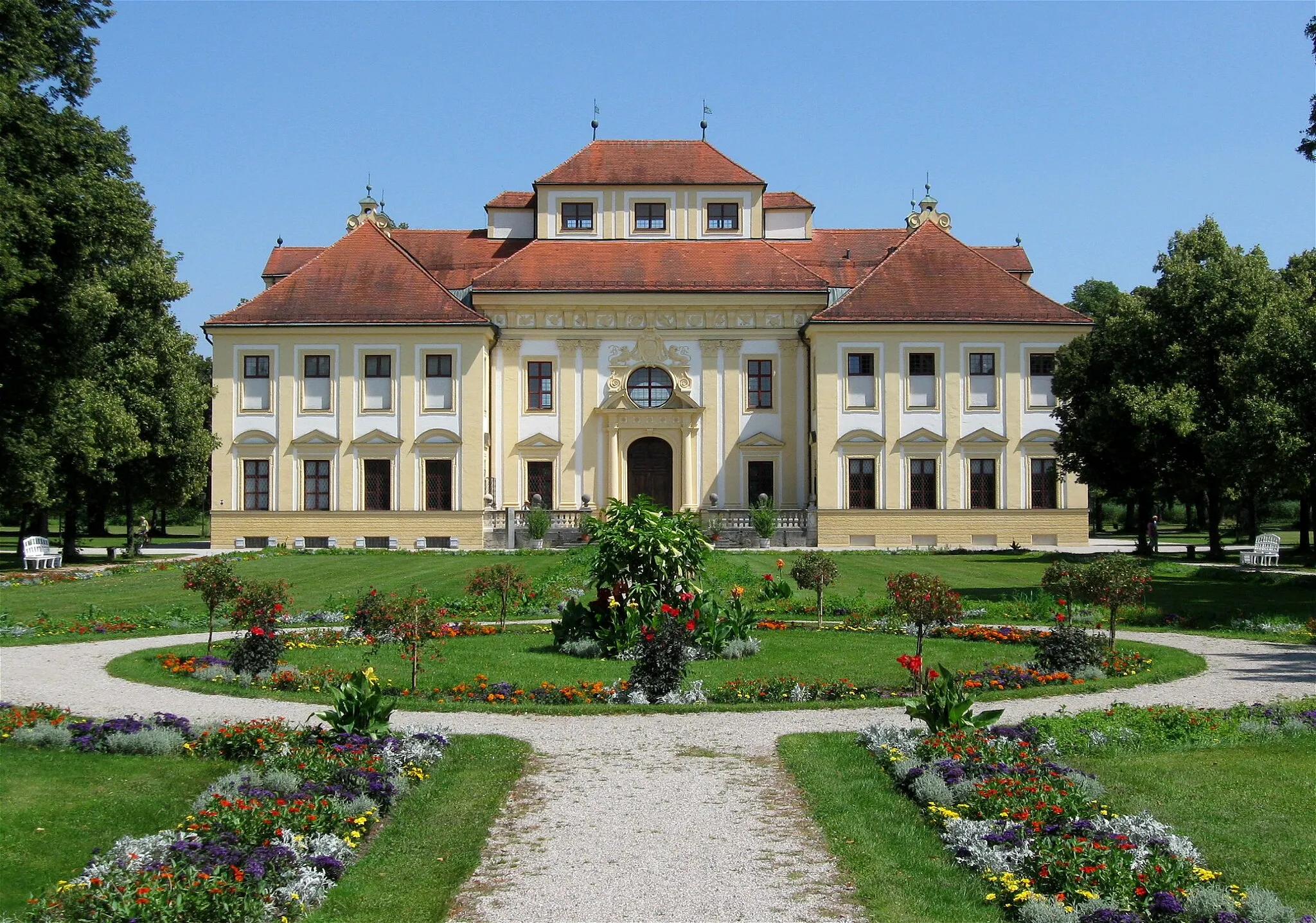 Photo showing: Schloss Lustheim, Gartenseite