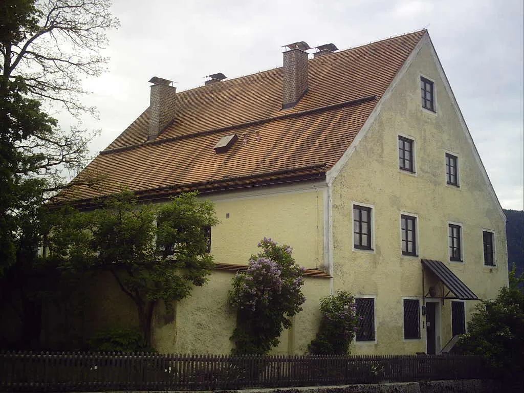 Photo showing: Pfarrhaus in Gaißach