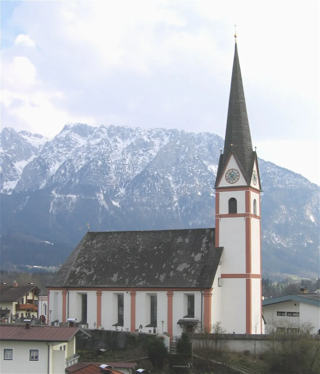 Photo showing: Niederndorf (Austria), St George's Parish Church from north-west.