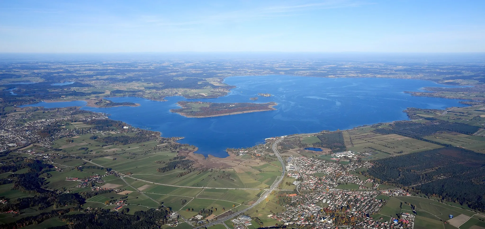 Photo showing: Aerial image of the Chiemsee (view from the southwest)