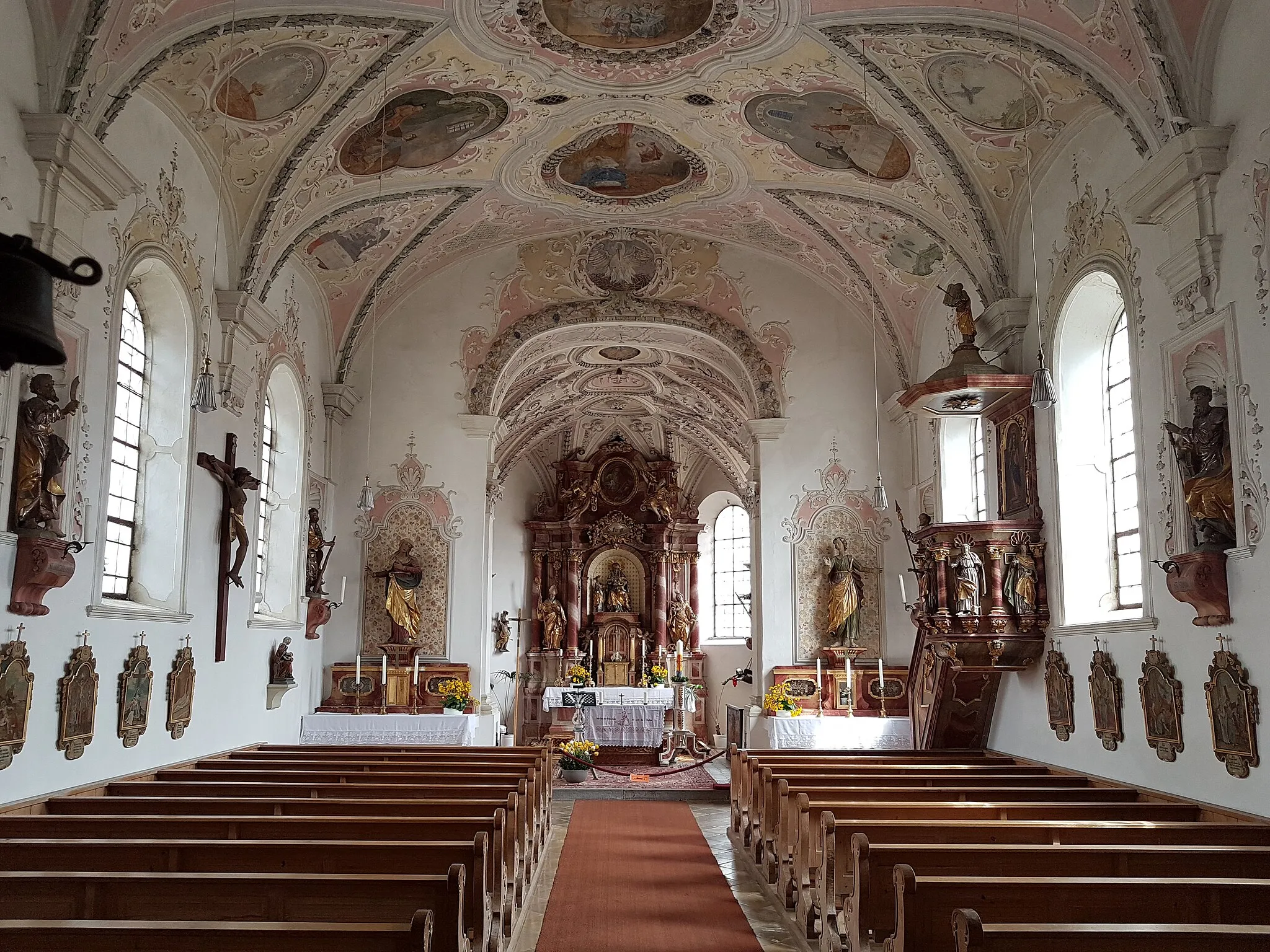 Photo showing: St. Anna (Oberschondorf), Innenraum mit Blick zum Chor