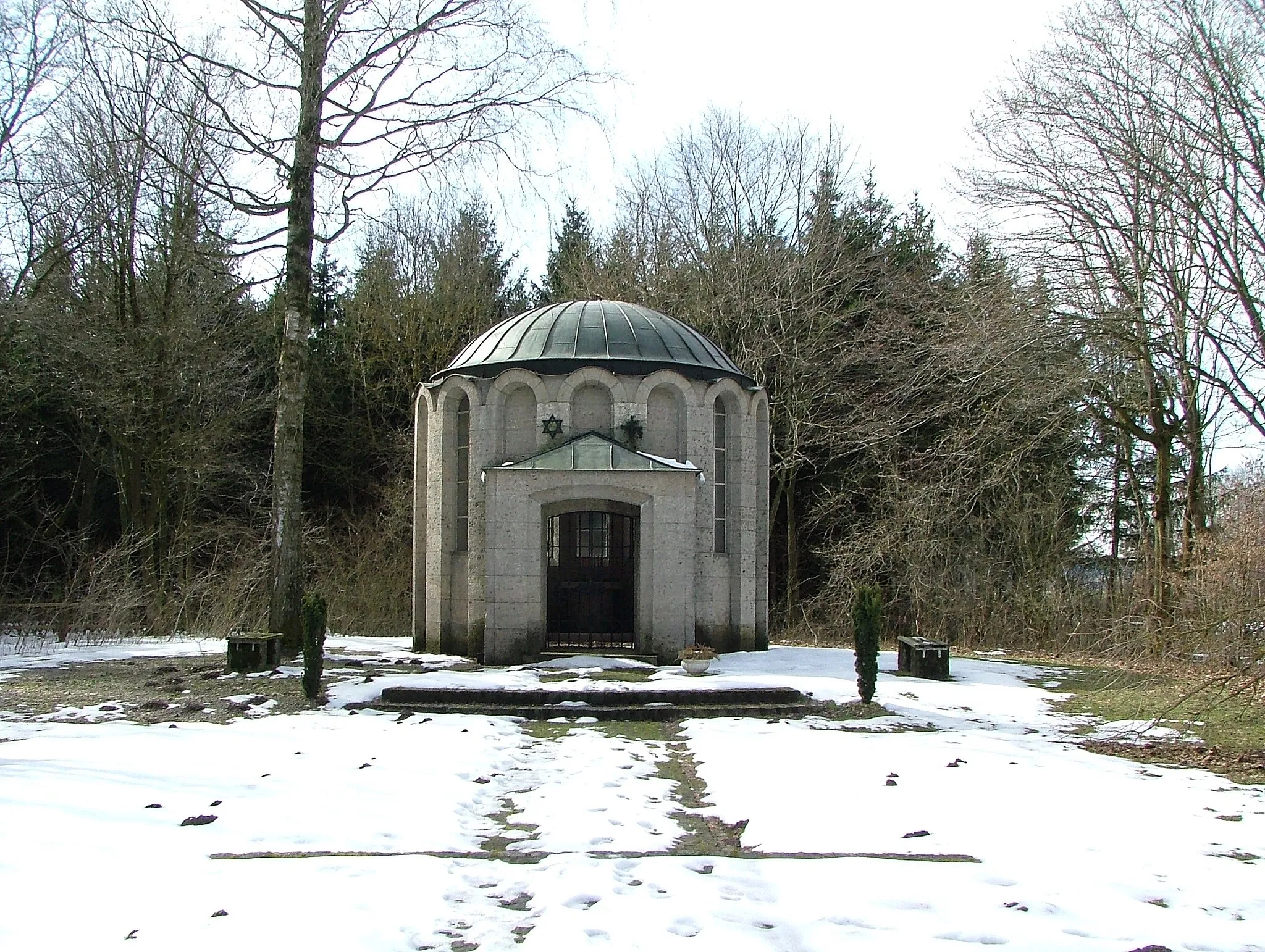 Photo showing: Denkmal, KZ Friedhof