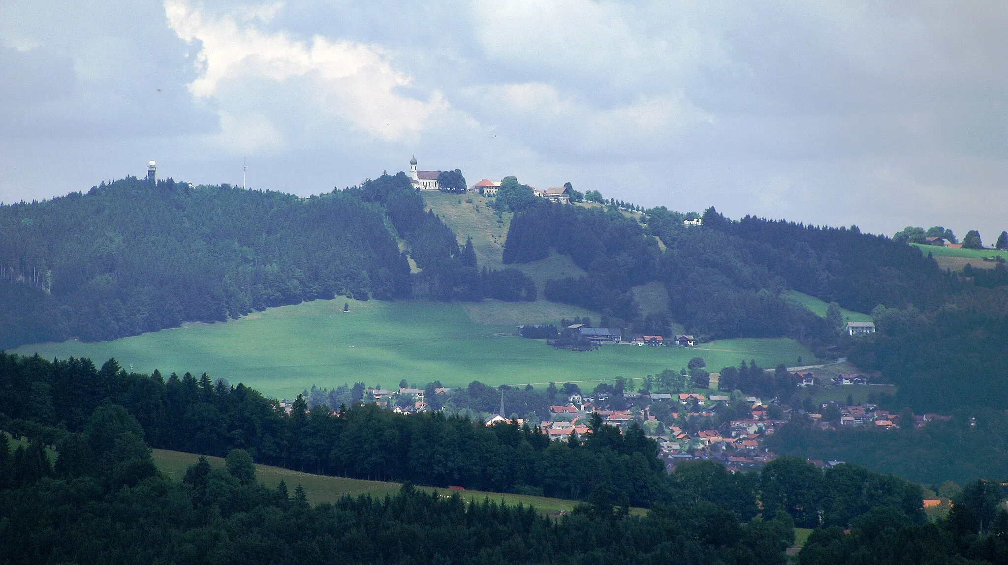 Photo showing: Hoher Peißenberg aus Südwesten